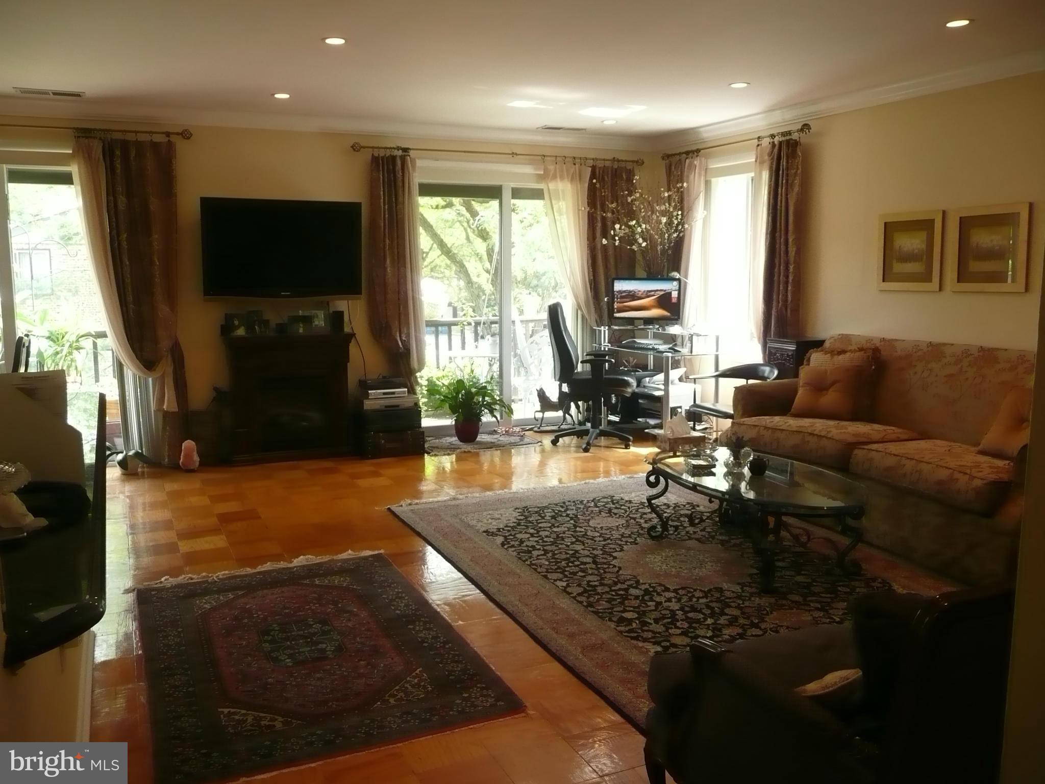 VILLAGE OF WILDE LAKE - Residential