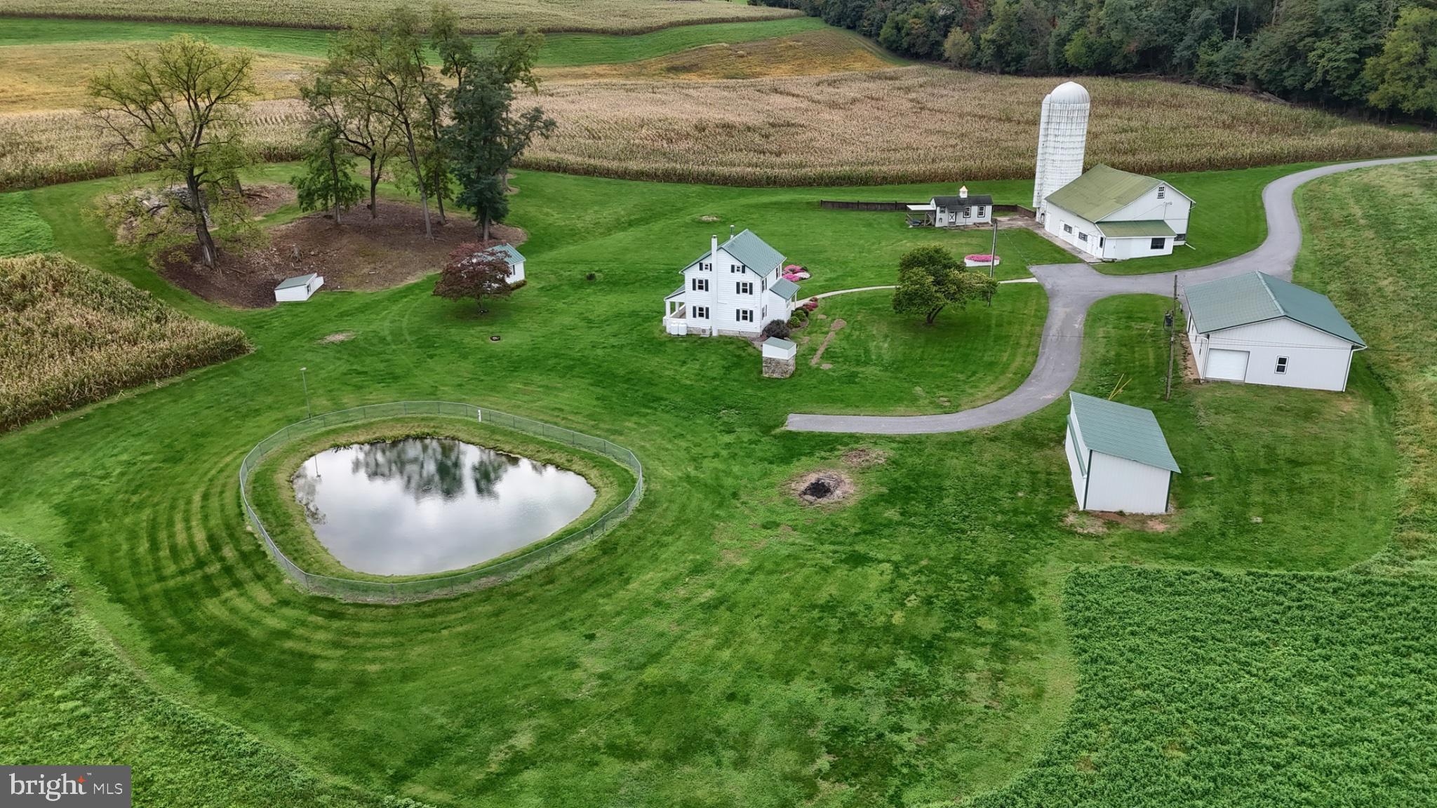 37 BIG BEND LANE