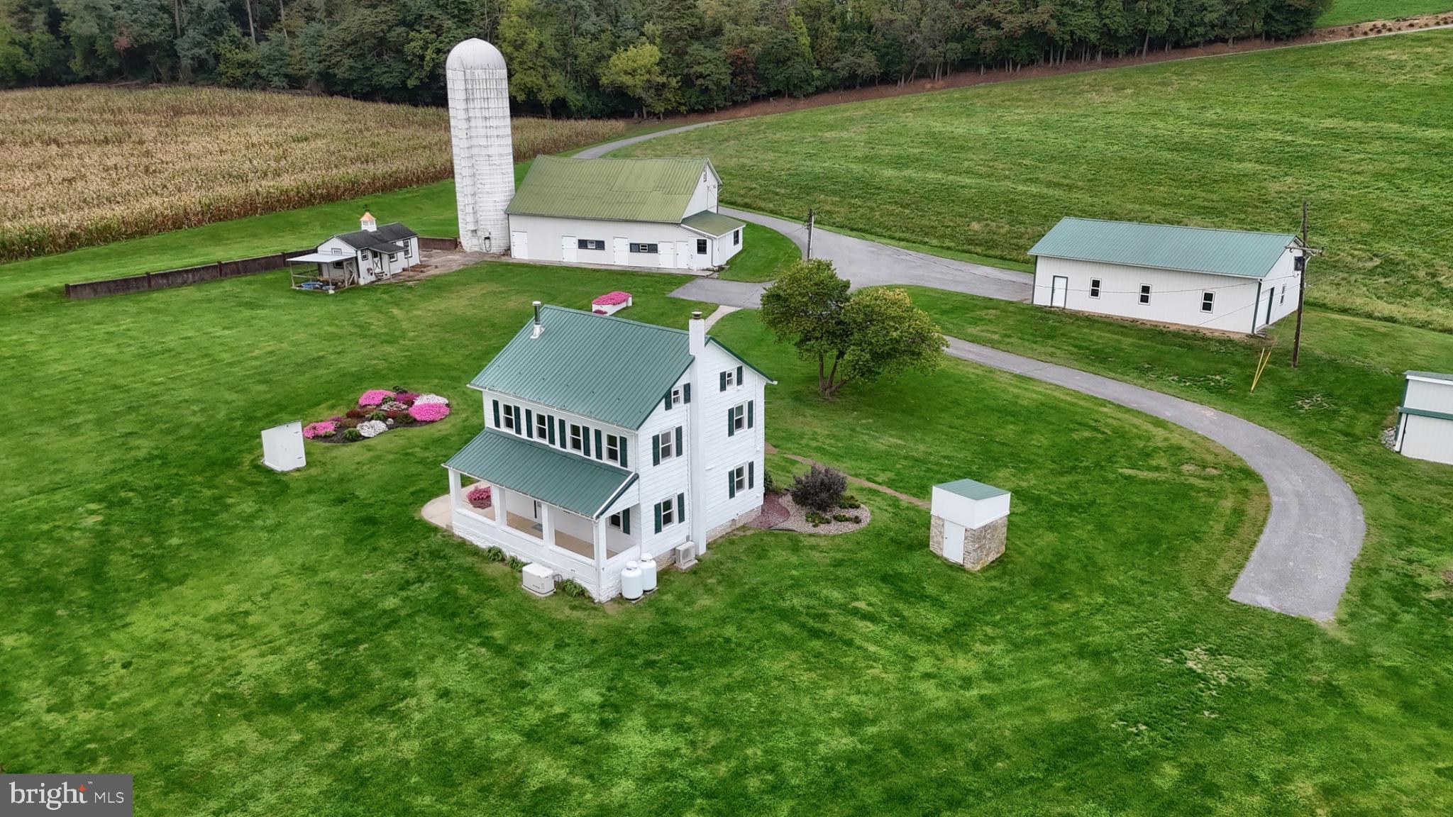 37 BIG BEND LANE