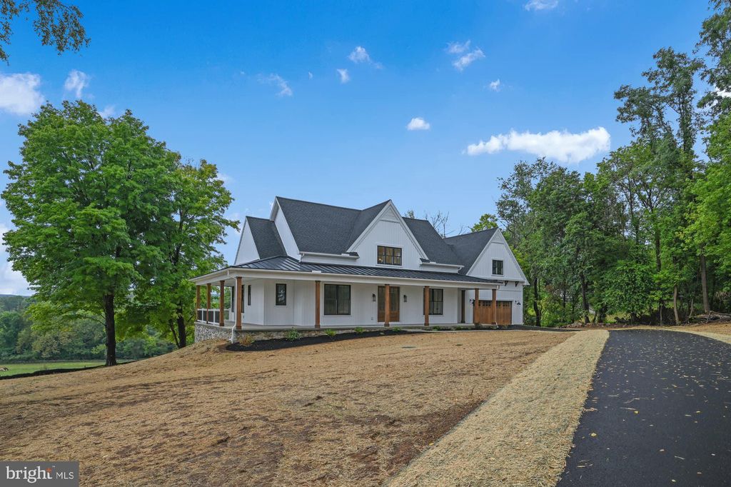 Photo of 786 Fairview Road, MOUNT JOY, PA 17552 (MLS # PALA2080896)