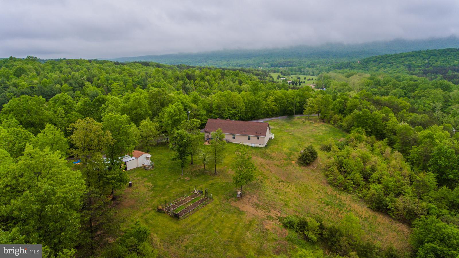 SLEEPY CREEK - Residential