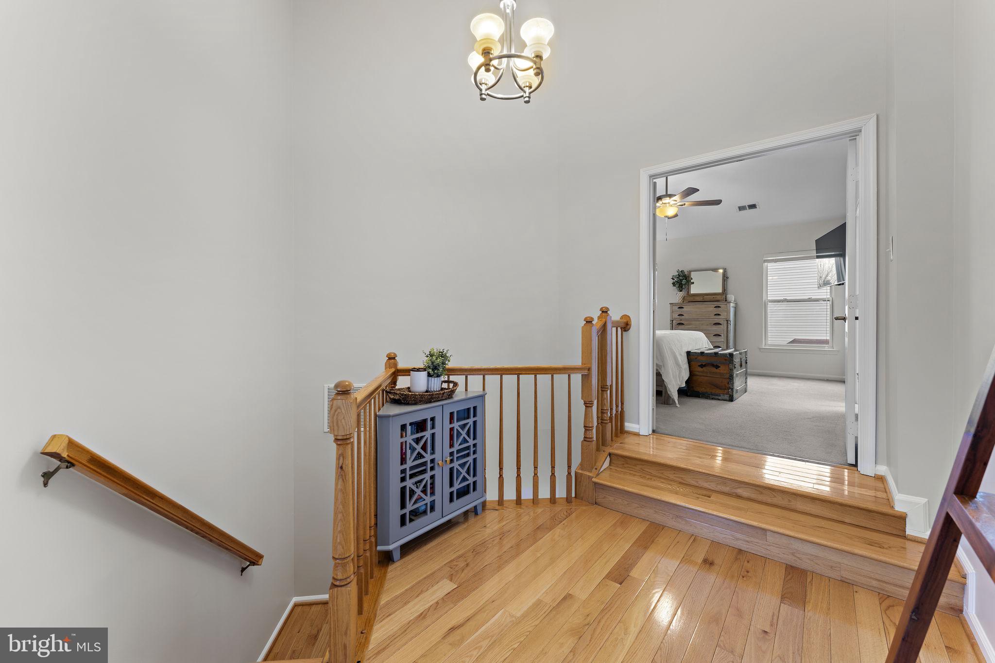 ISLAND CREEK - Residential