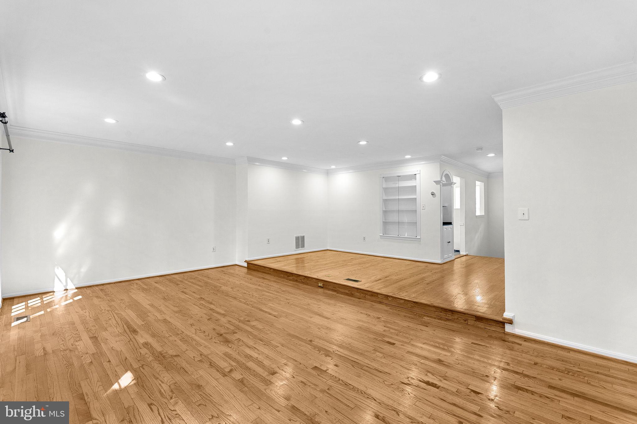 7877 PAINTED DAISY DRIVE