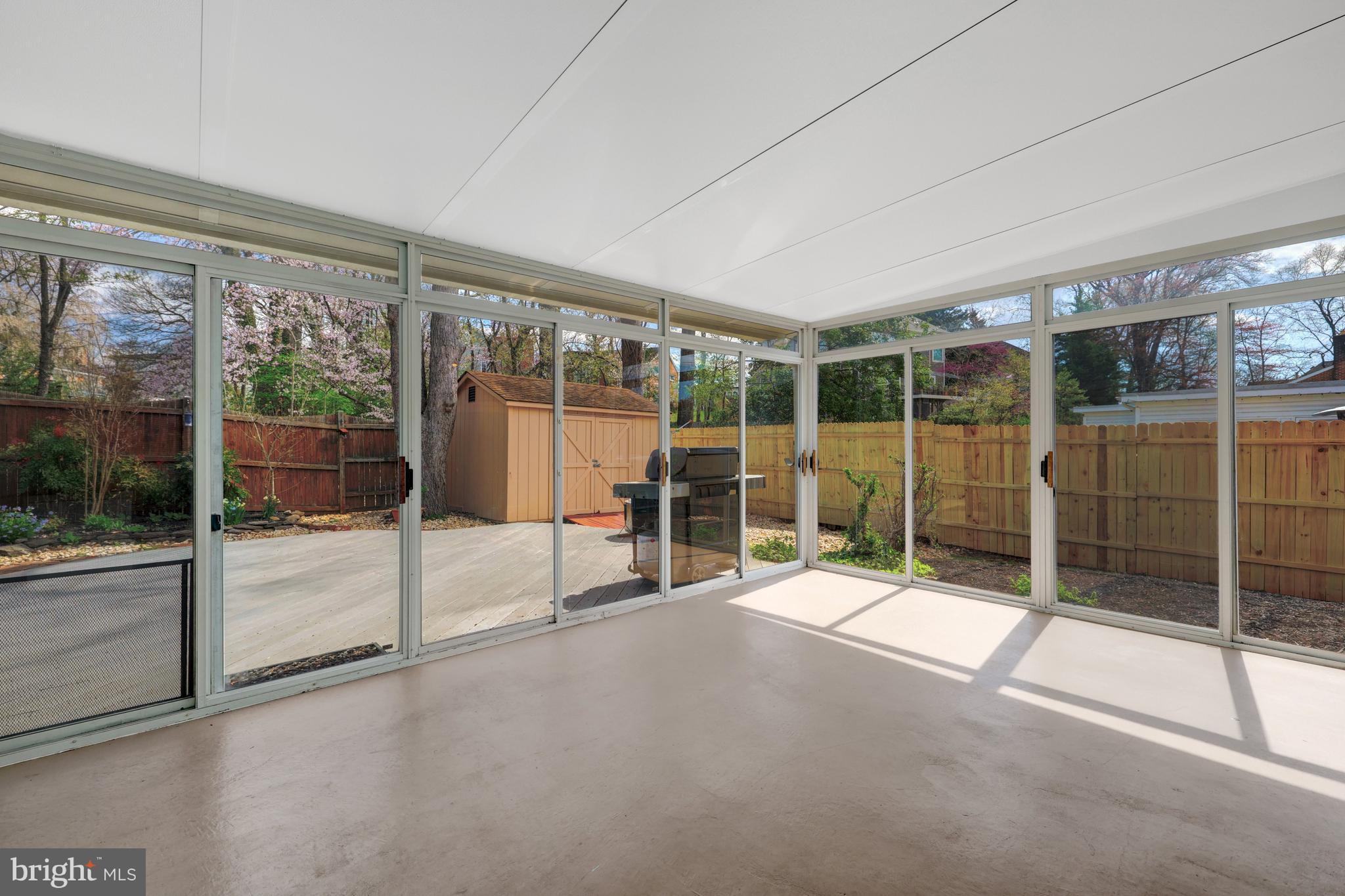 SOUTHRIDGE - Residential