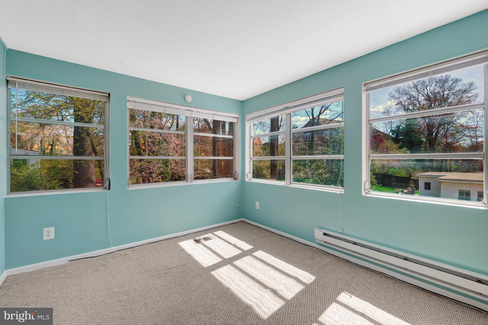 SOUTHRIDGE - Residential