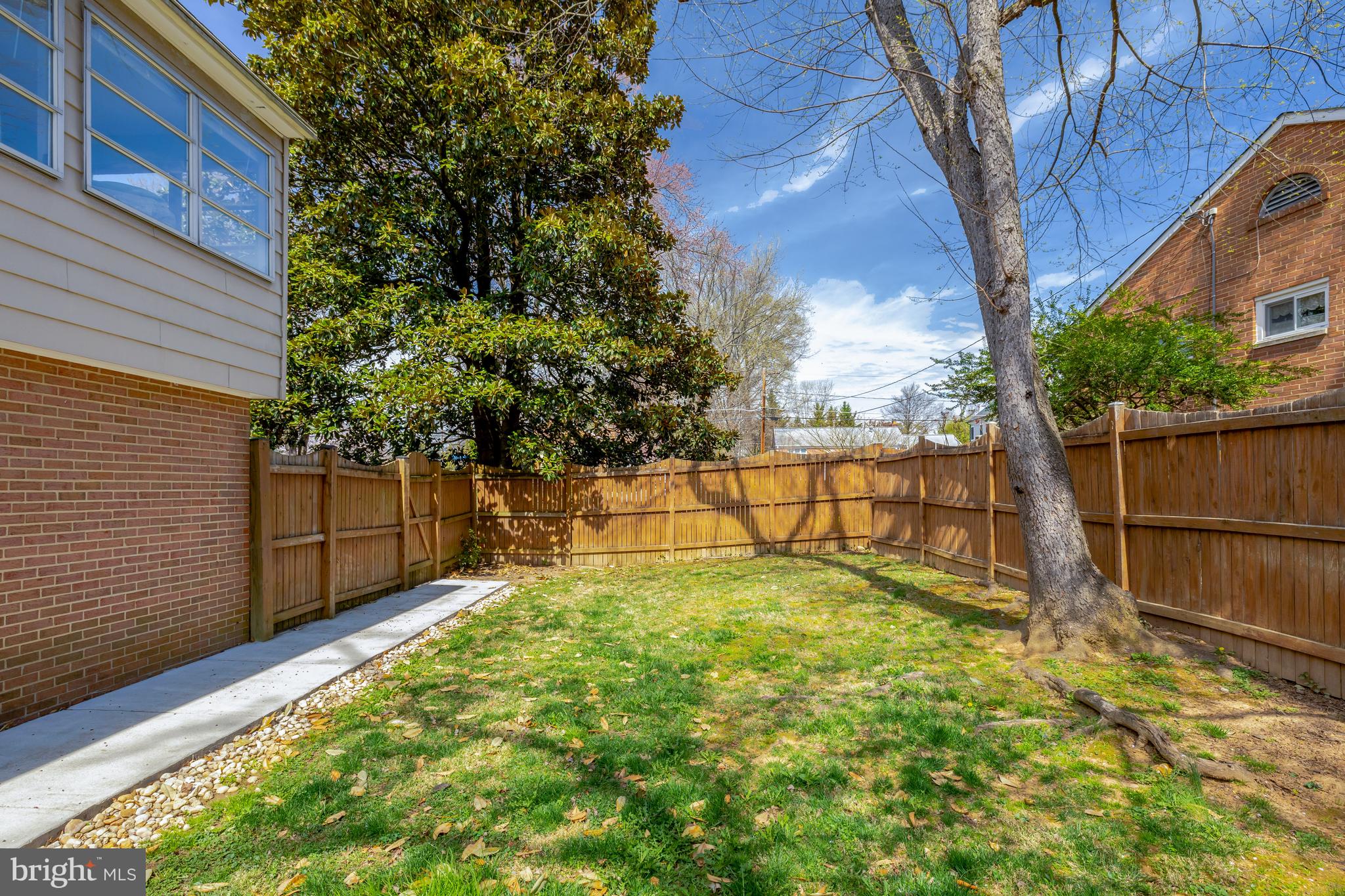 SOUTHRIDGE - Residential