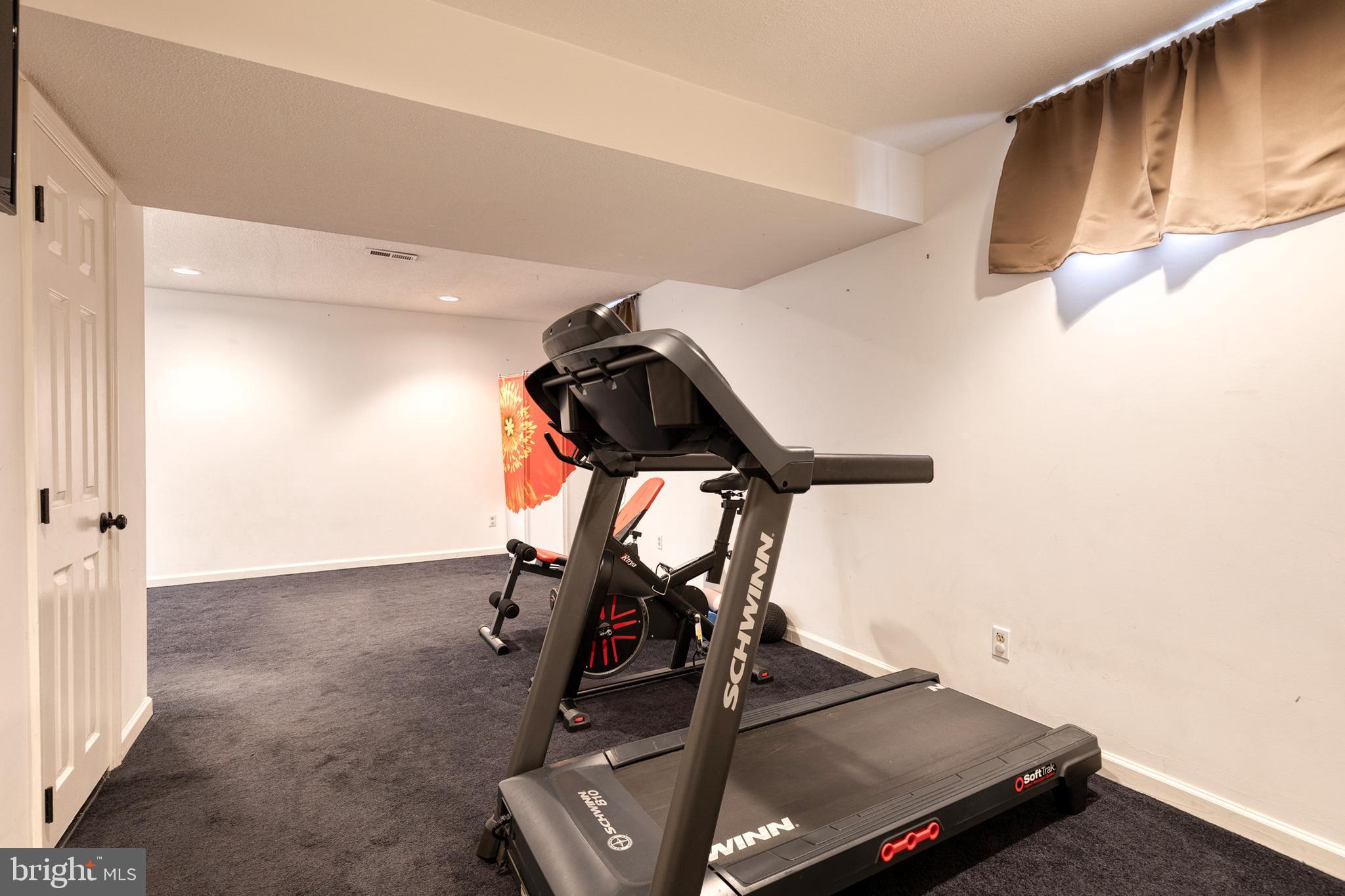 ELDERSBURG ESTATES - Residential