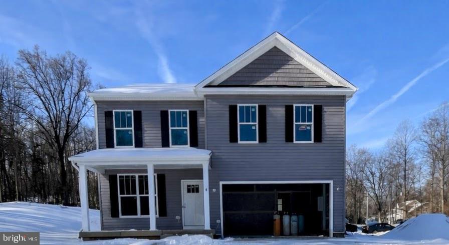 8 WILLIAM AND MARY LANE