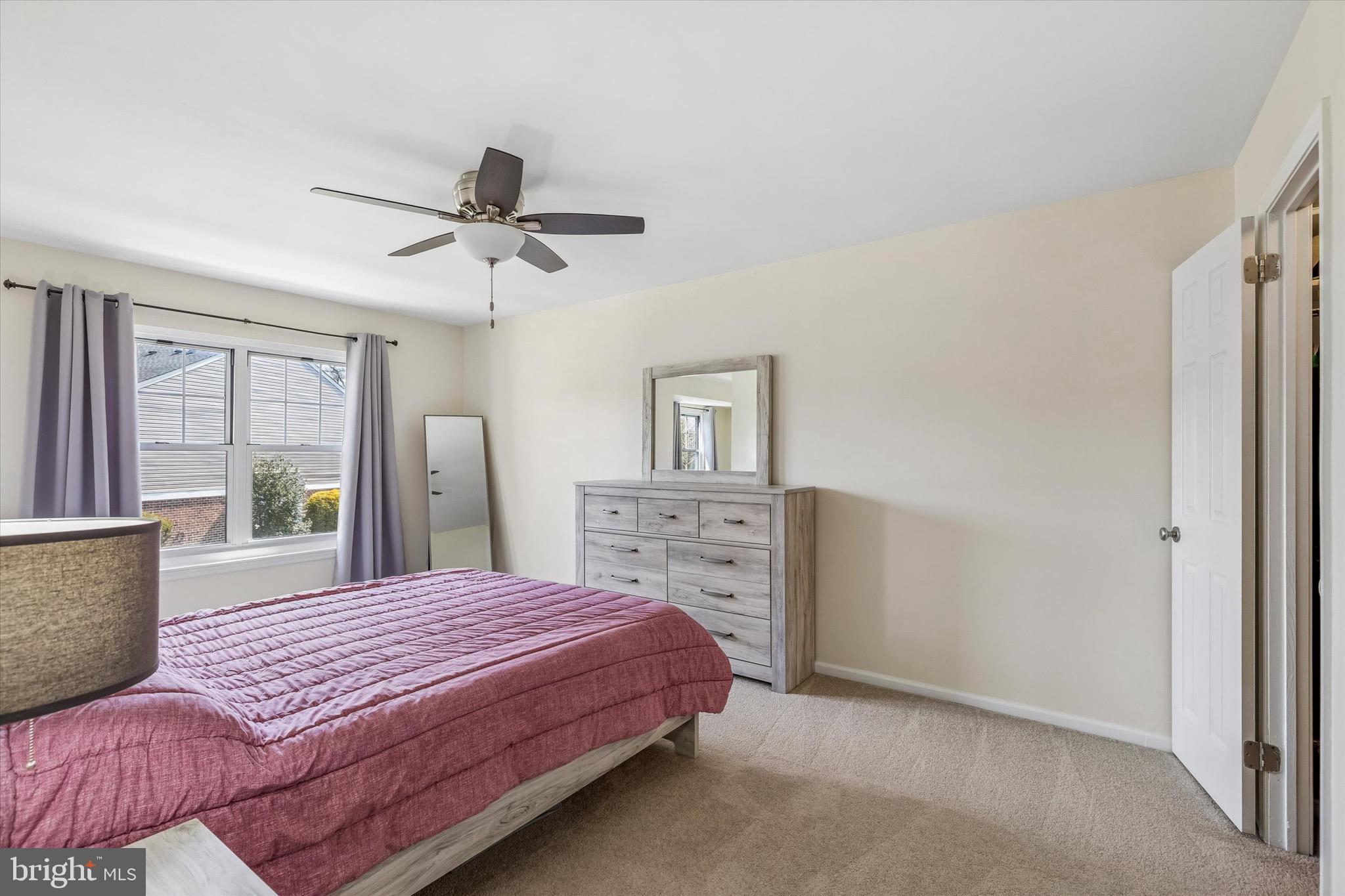 OXFORD OF BLUE BELL - Residential