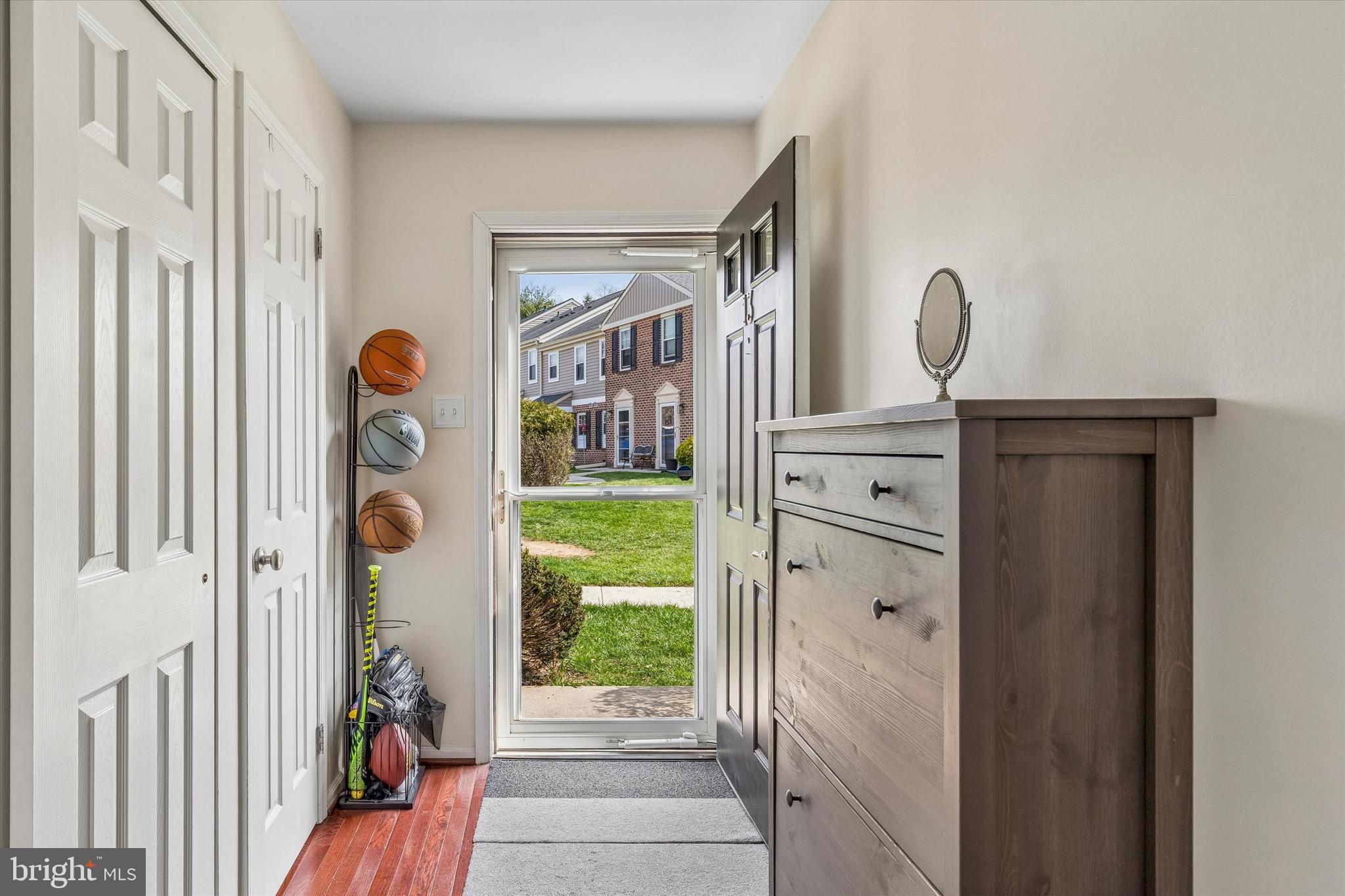 OXFORD OF BLUE BELL - Residential