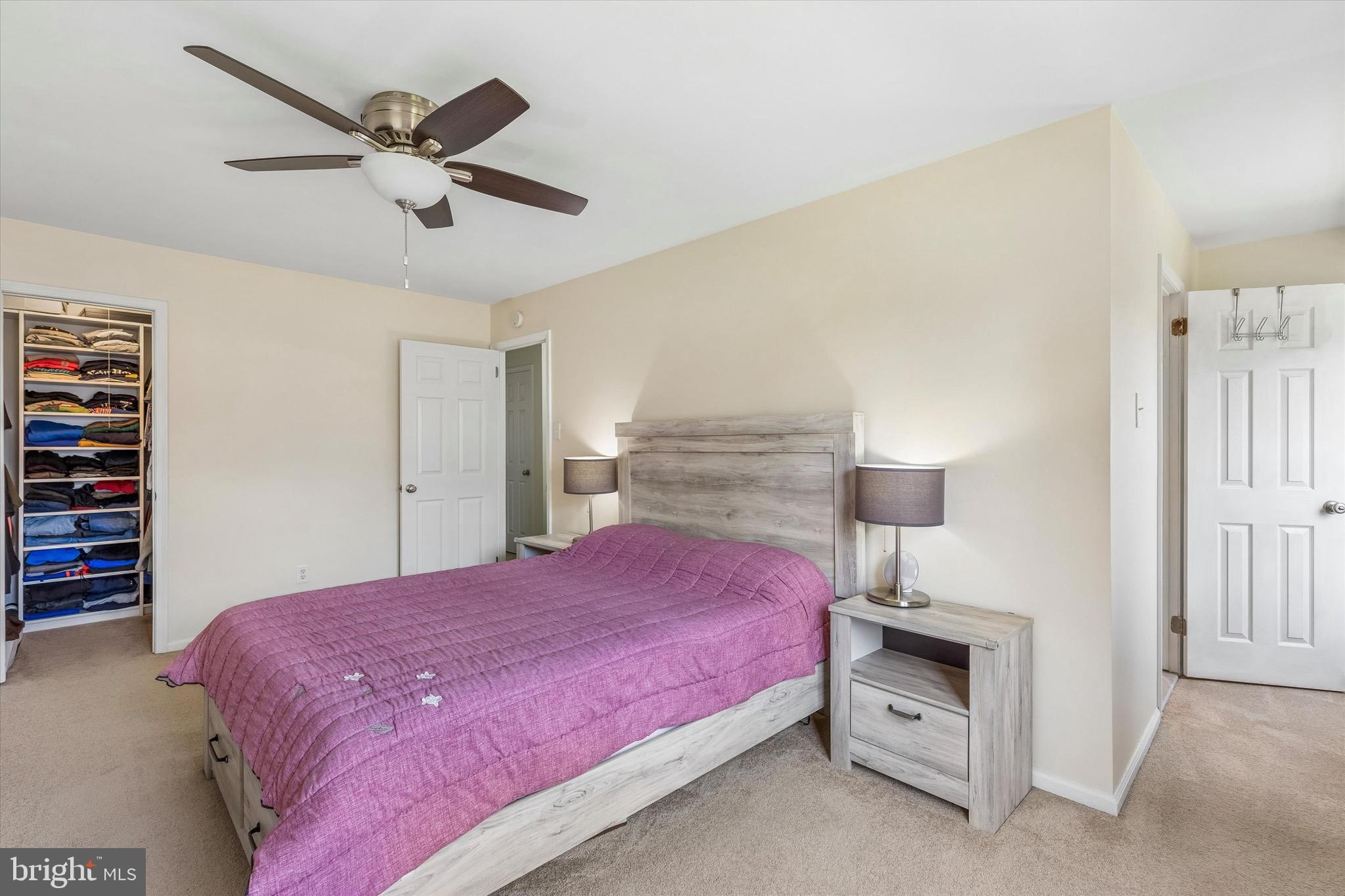 OXFORD OF BLUE BELL - Residential