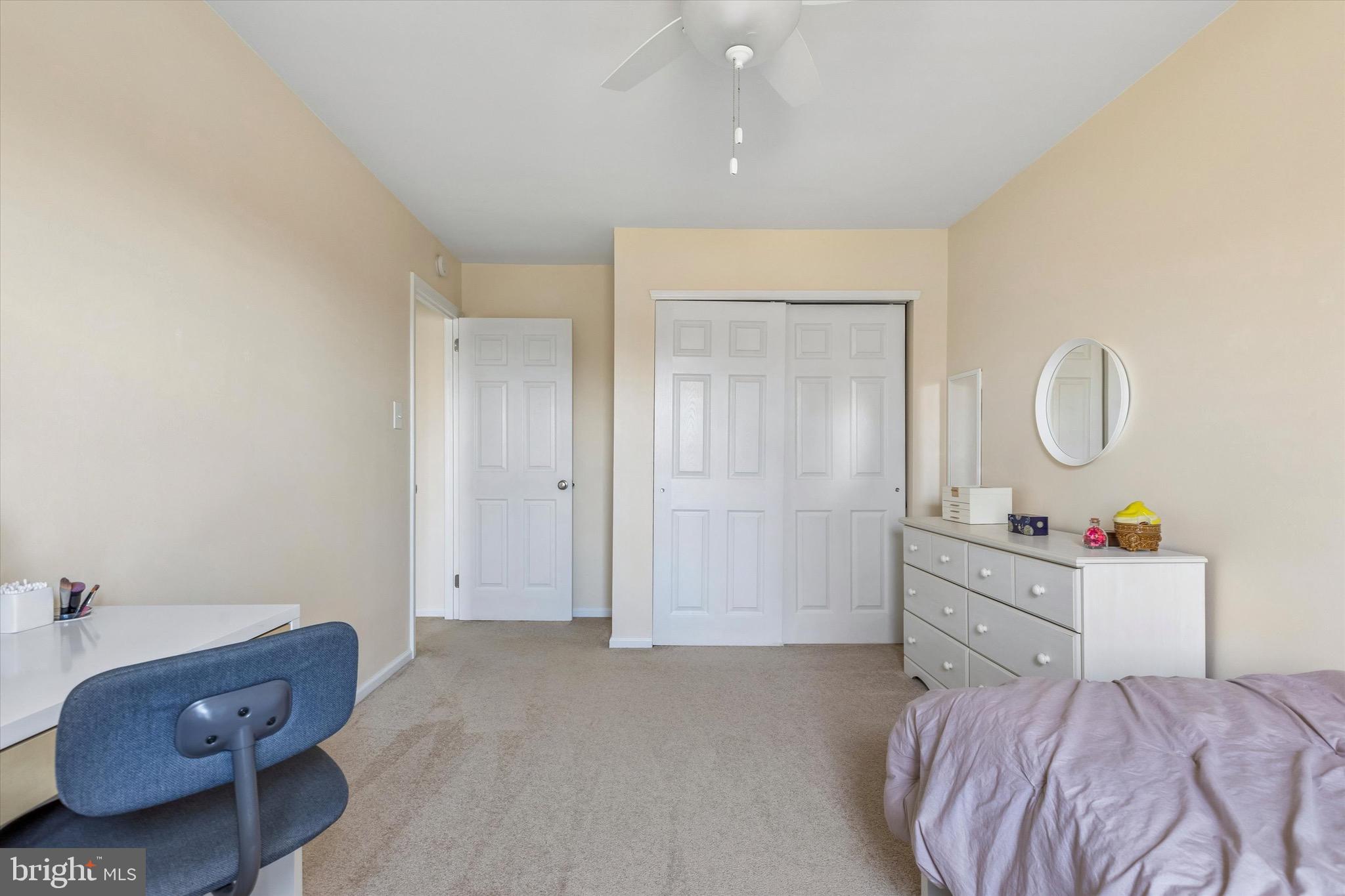 OXFORD OF BLUE BELL - Residential