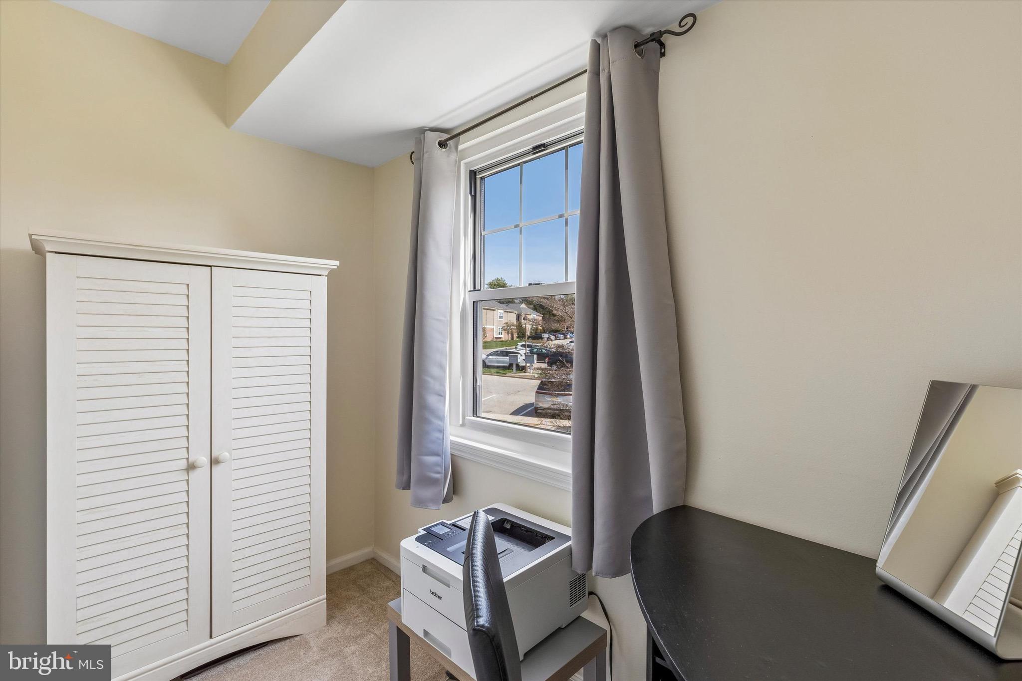 OXFORD OF BLUE BELL - Residential