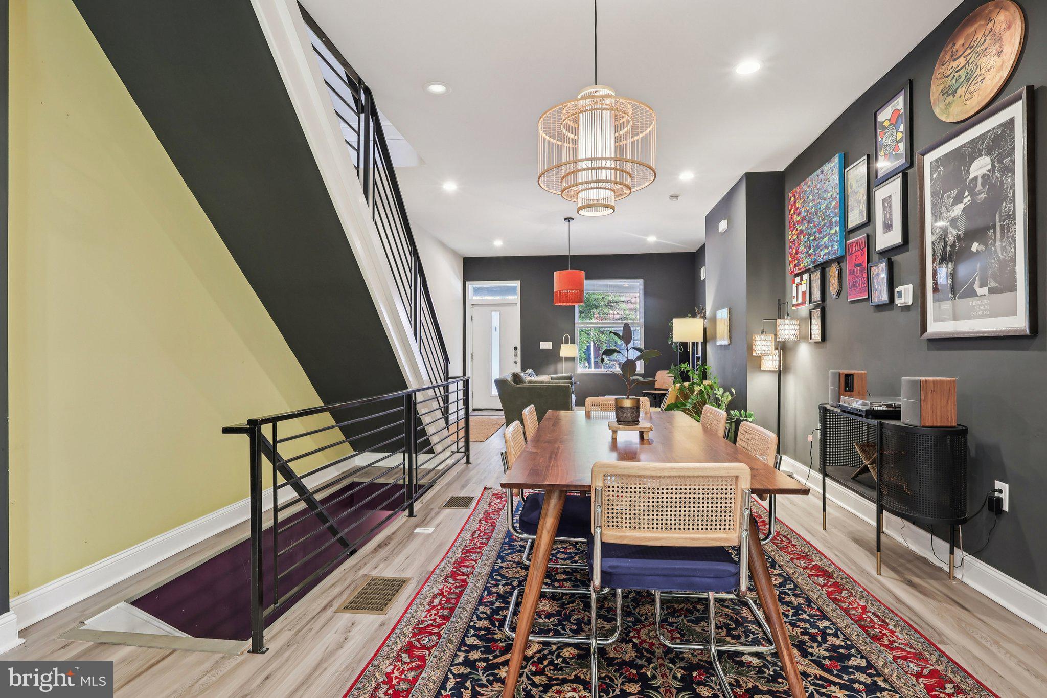 STRAWBERRY MANSION - Residential