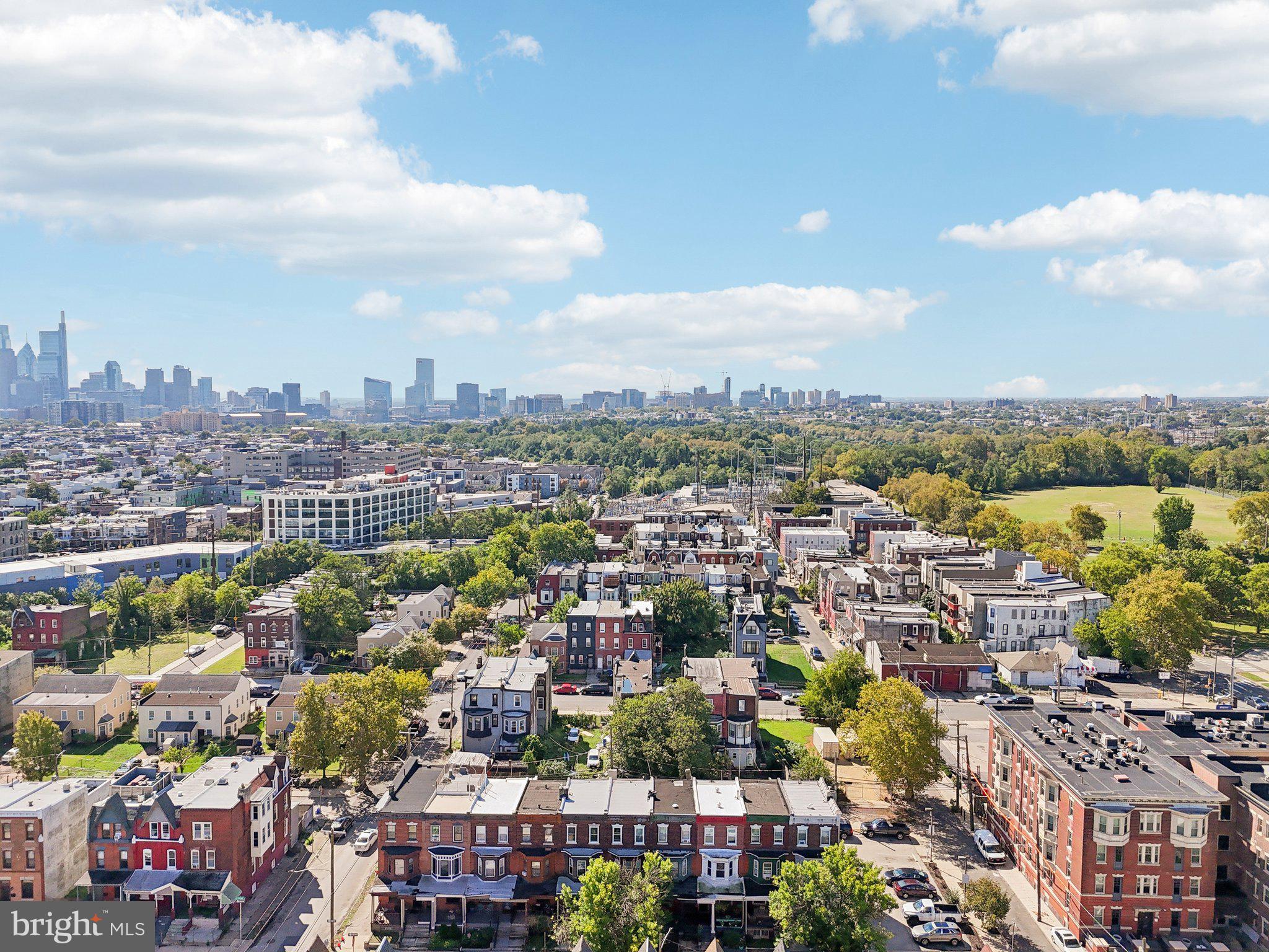 STRAWBERRY MANSION - Residential