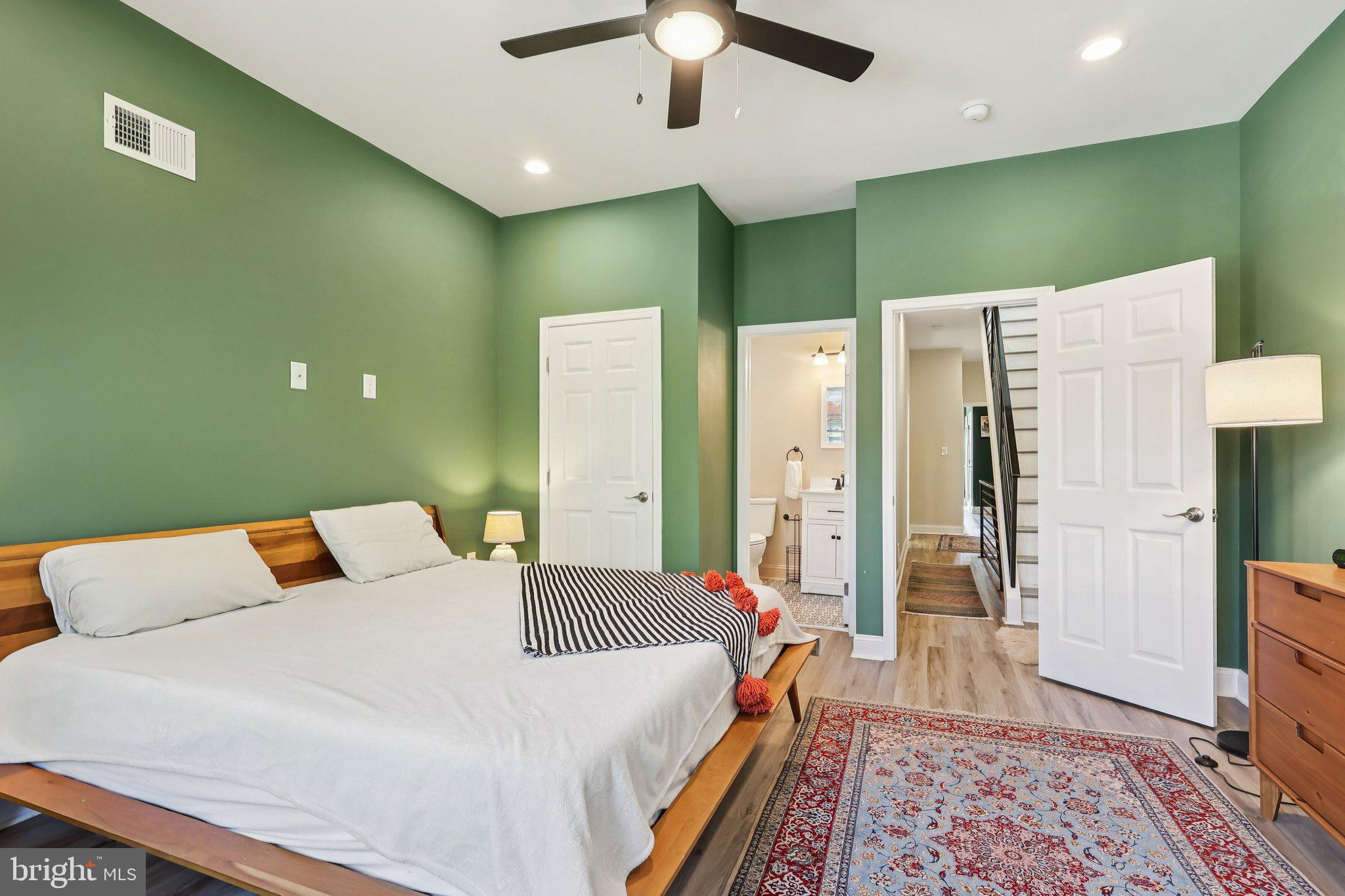 STRAWBERRY MANSION - Residential