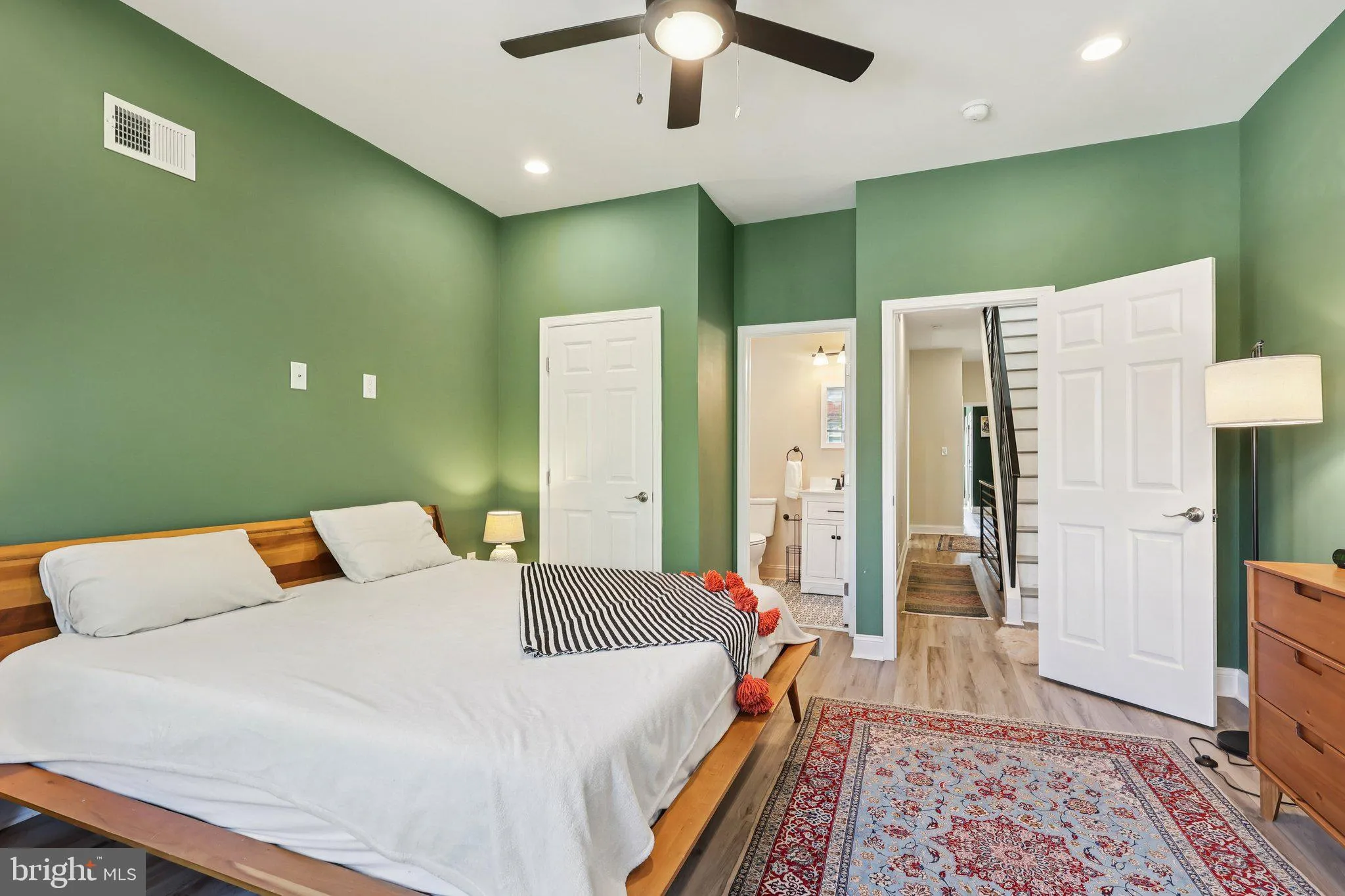 Philadelphia, Pennsylvania 19121, United States, 5 Bedrooms Bedrooms, ,4 BathroomsBathrooms,Residential,Active,217380