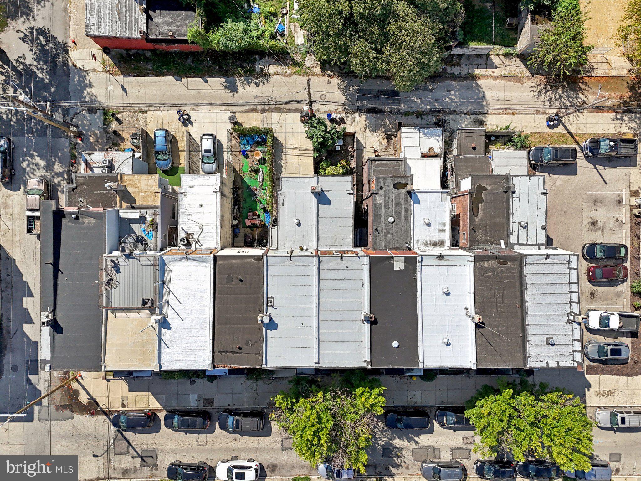 STRAWBERRY MANSION - Residential