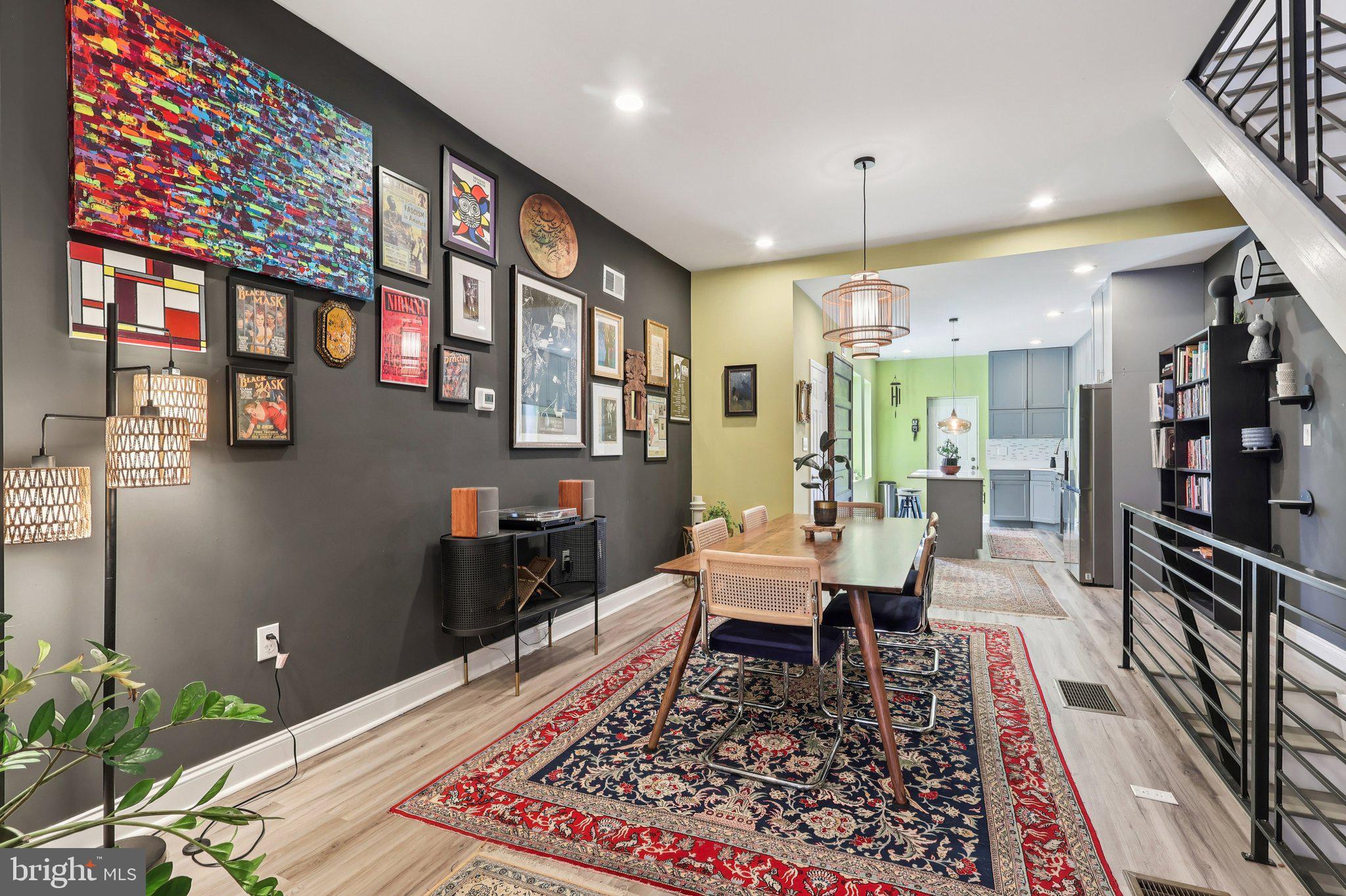 STRAWBERRY MANSION - Residential