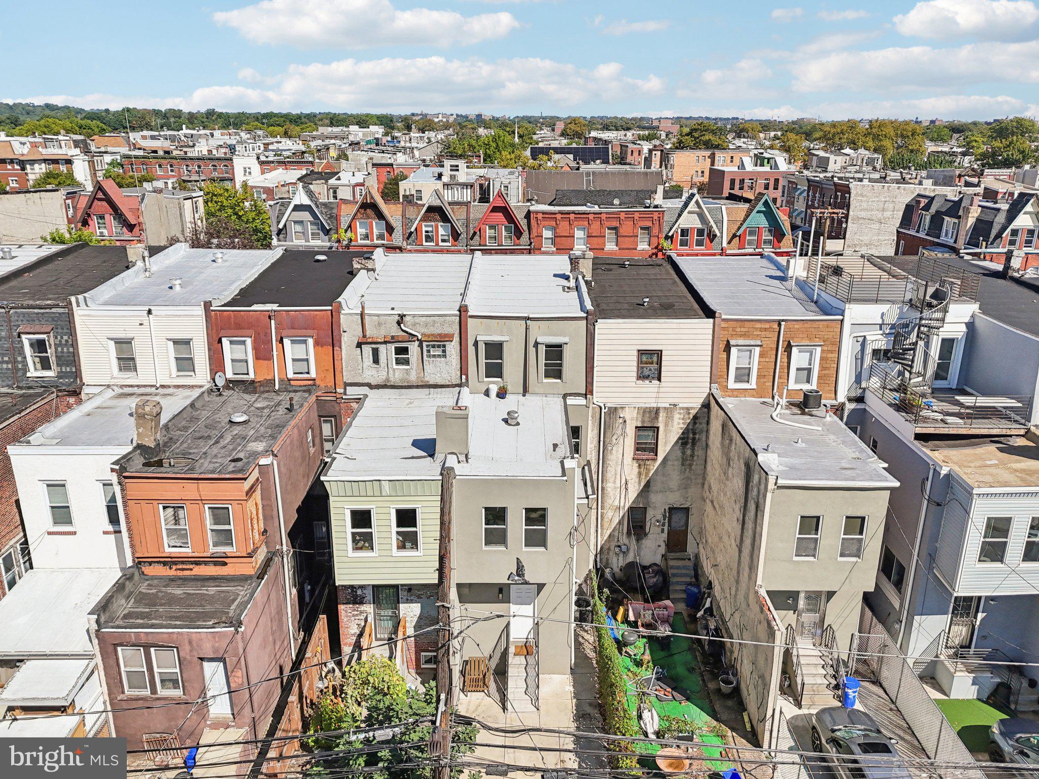 STRAWBERRY MANSION - Residential