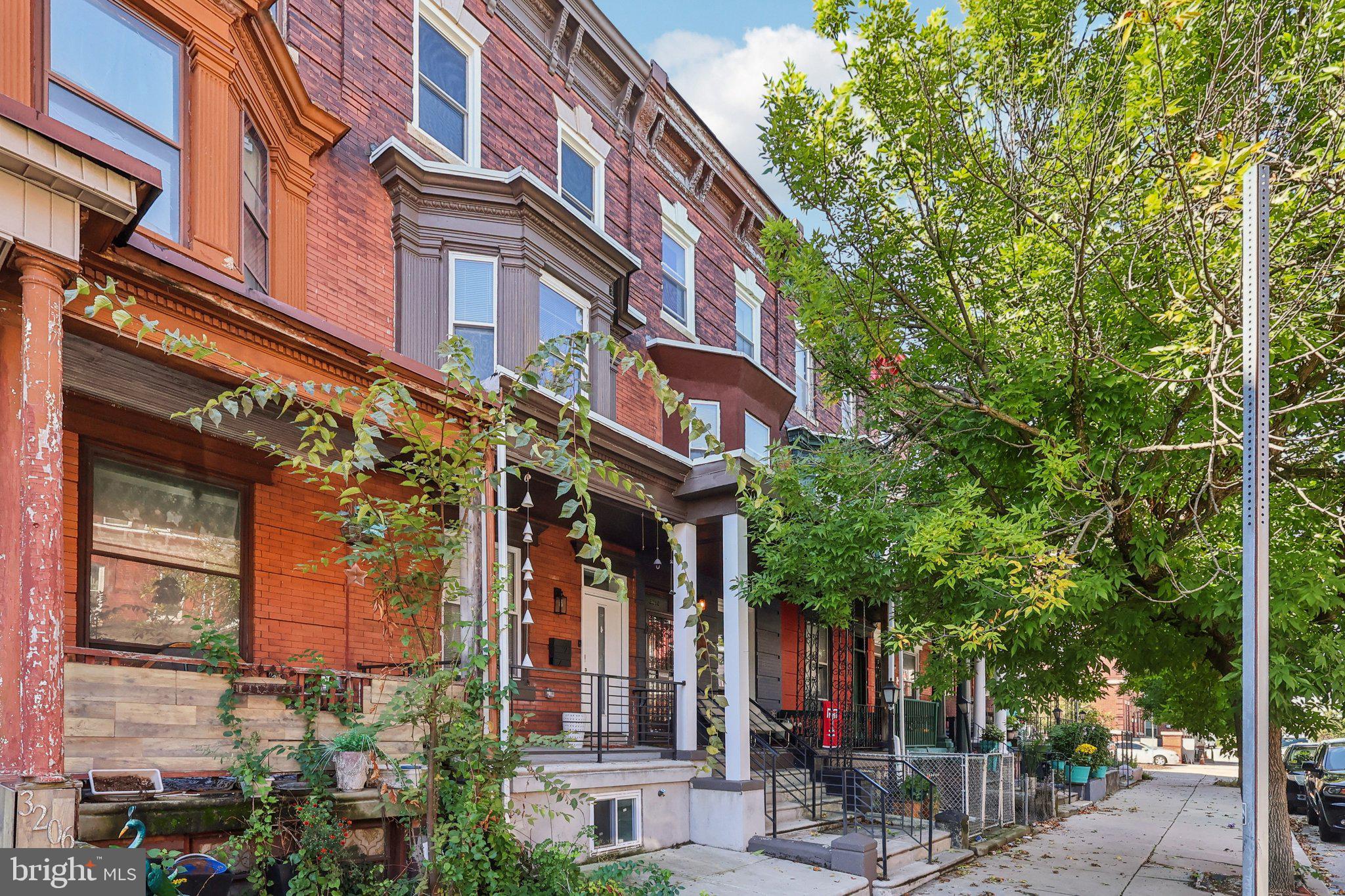 STRAWBERRY MANSION - Residential