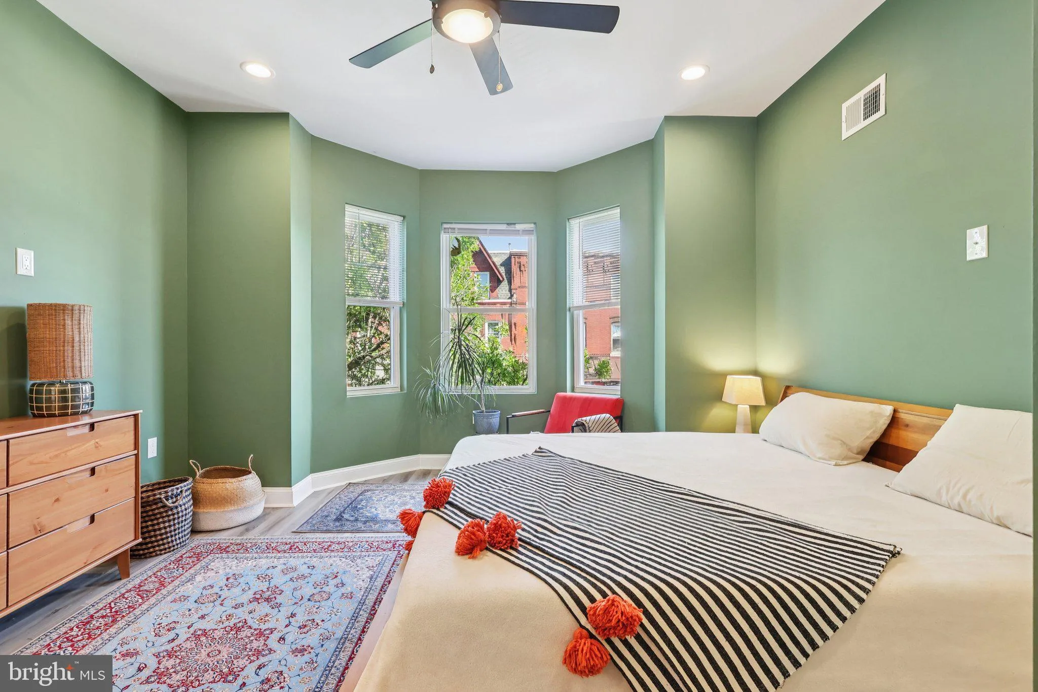 Philadelphia, Pennsylvania 19121, United States, 5 Bedrooms Bedrooms, ,4 BathroomsBathrooms,Residential,Active,217380