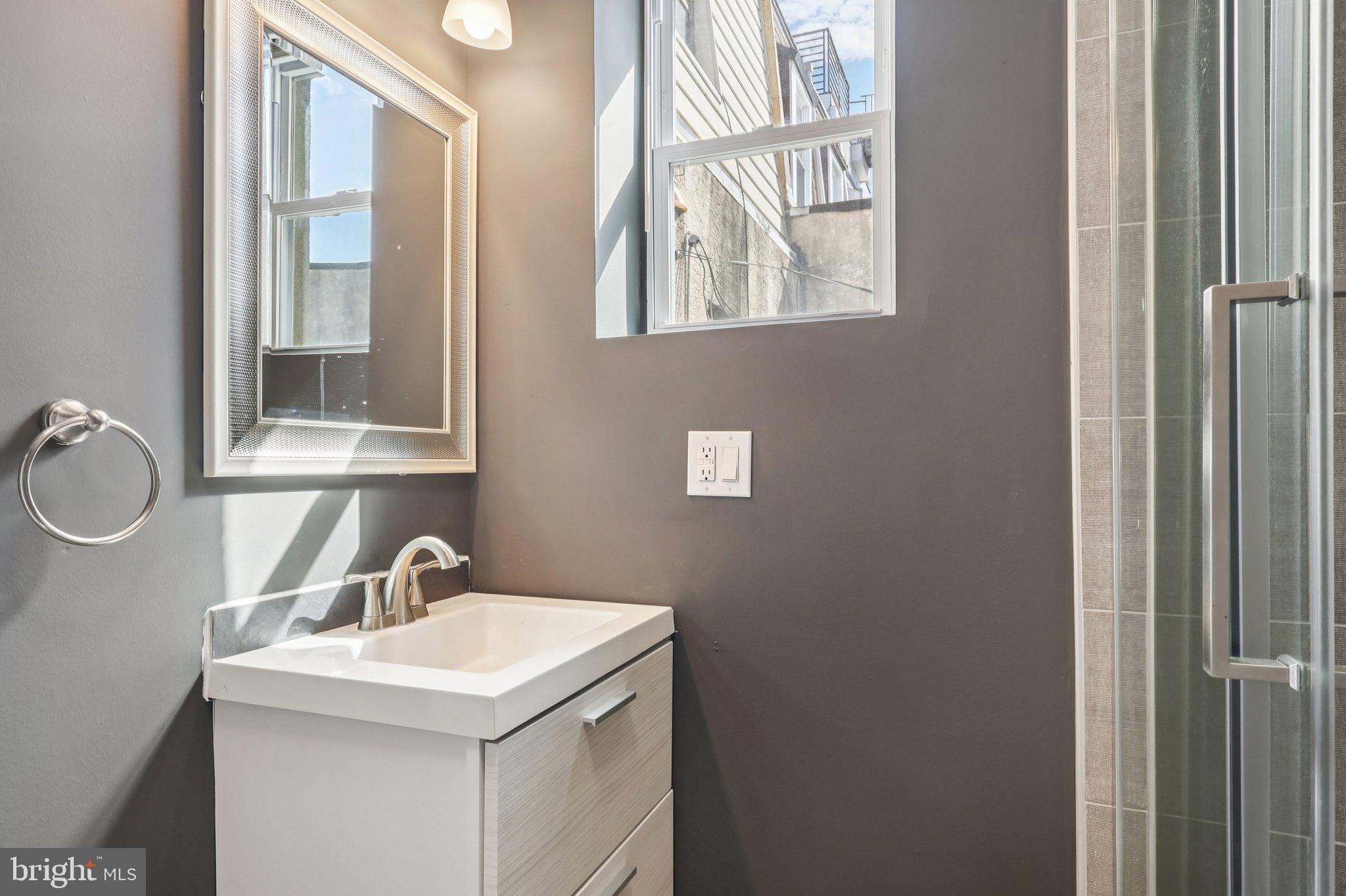 STRAWBERRY MANSION - Residential