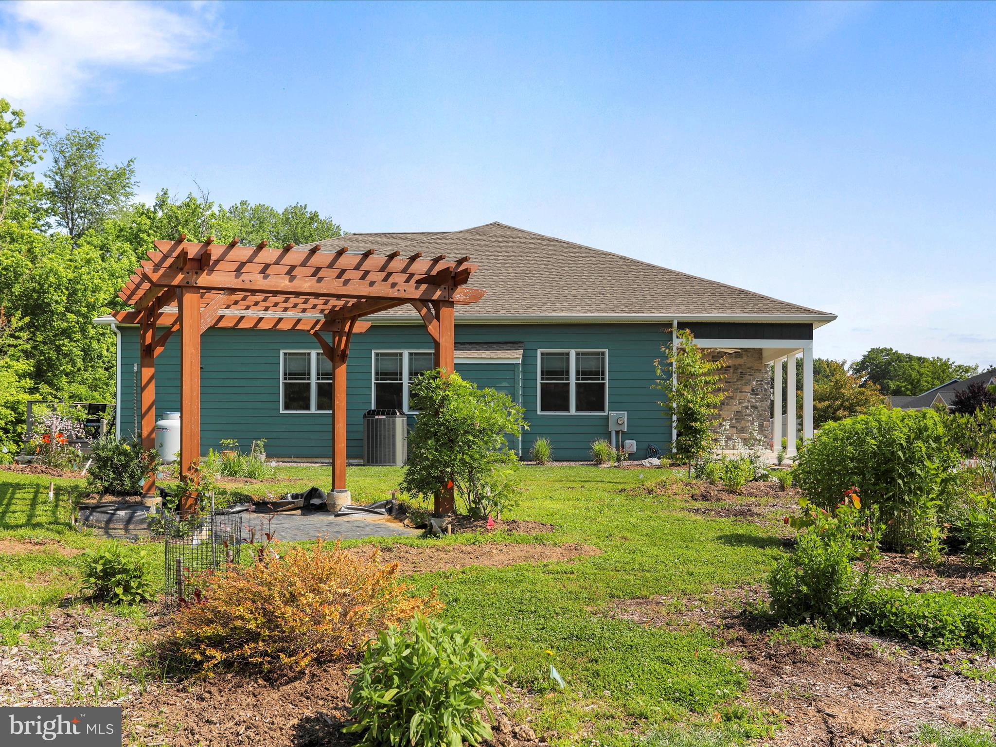 SHEPHERDSTOWN - Residential