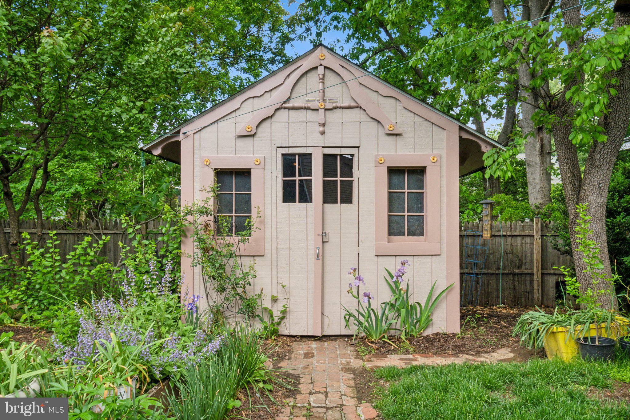 GLENCARLYN - Residential