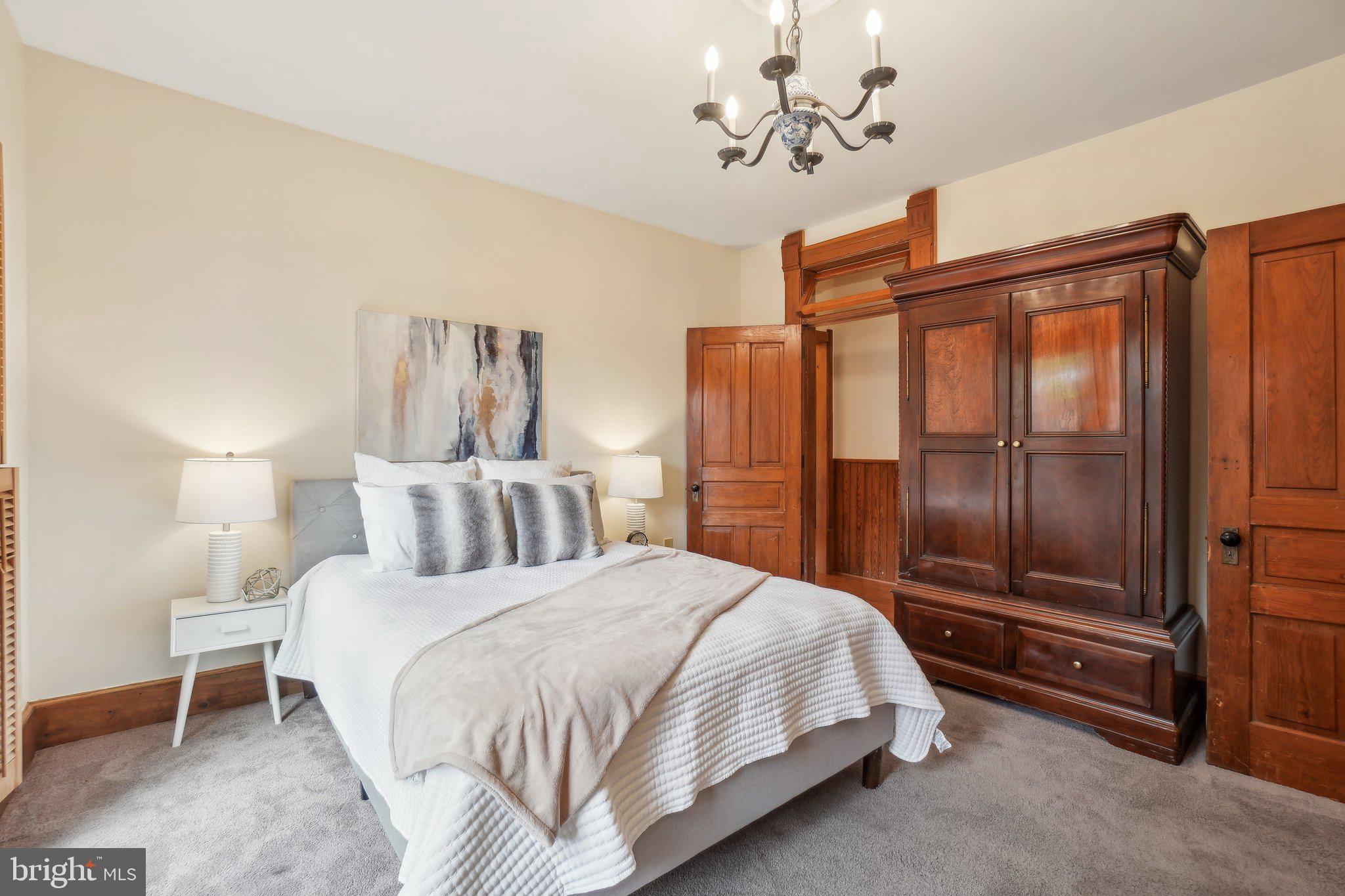 GLENCARLYN - Residential