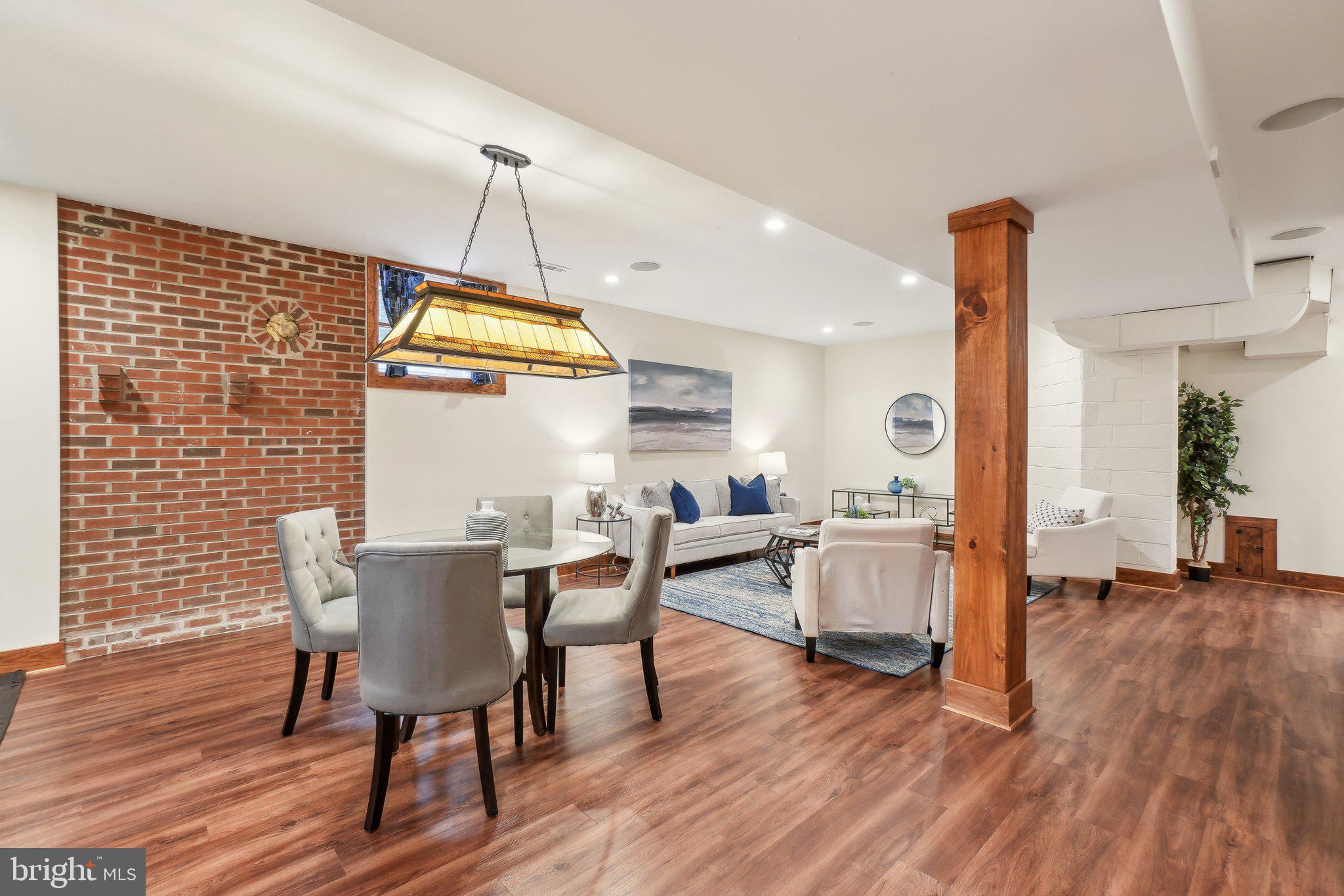 GLENCARLYN - Residential