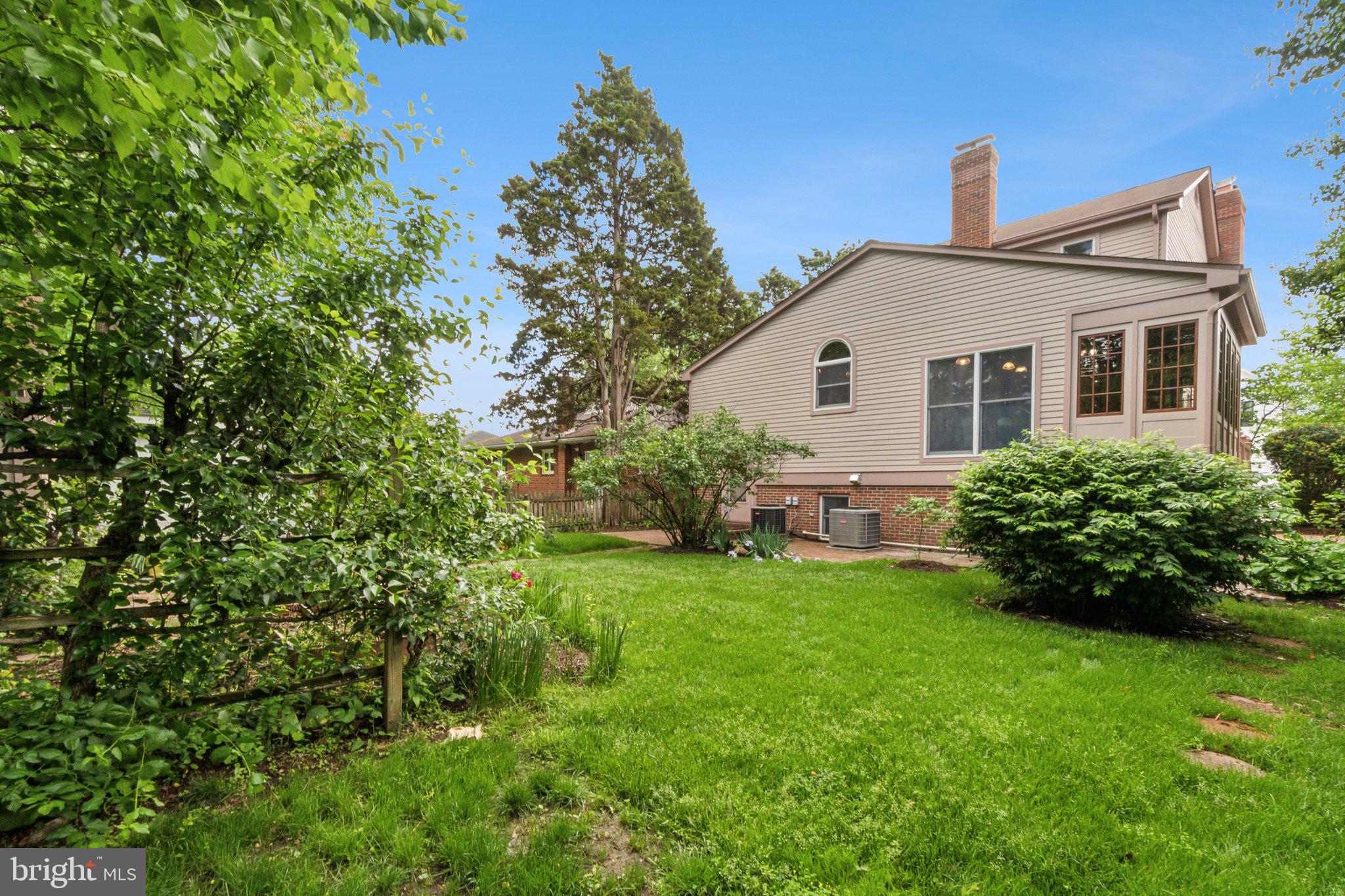 GLENCARLYN - Residential