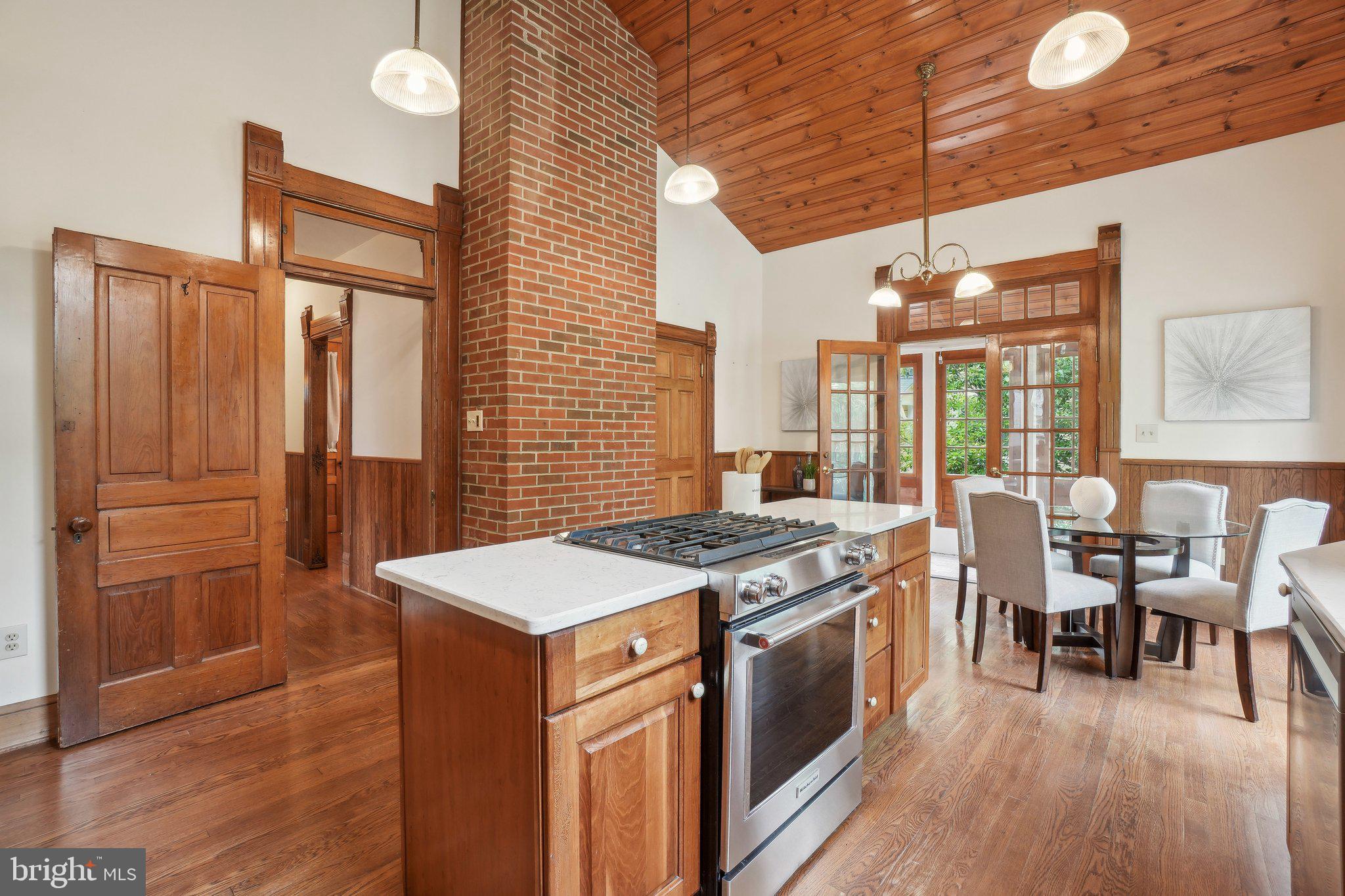 GLENCARLYN - Residential