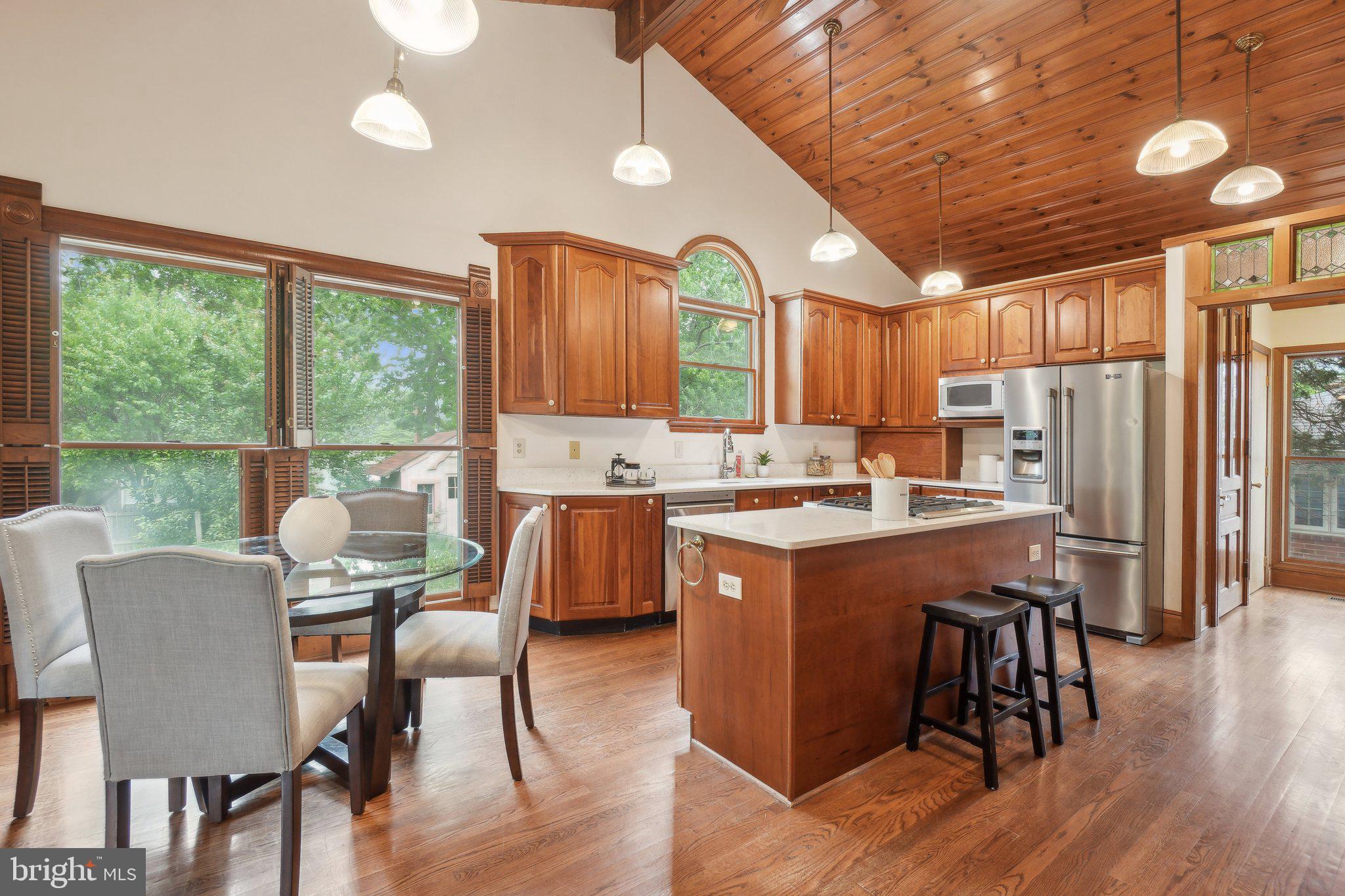 GLENCARLYN - Residential