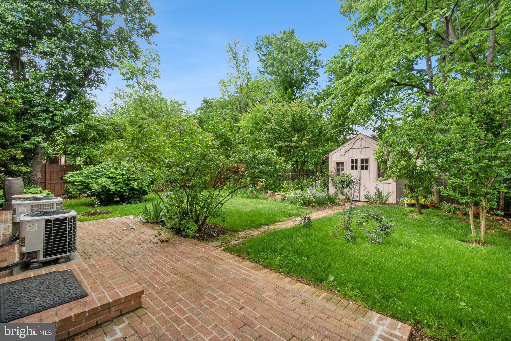 GLENCARLYN - Residential