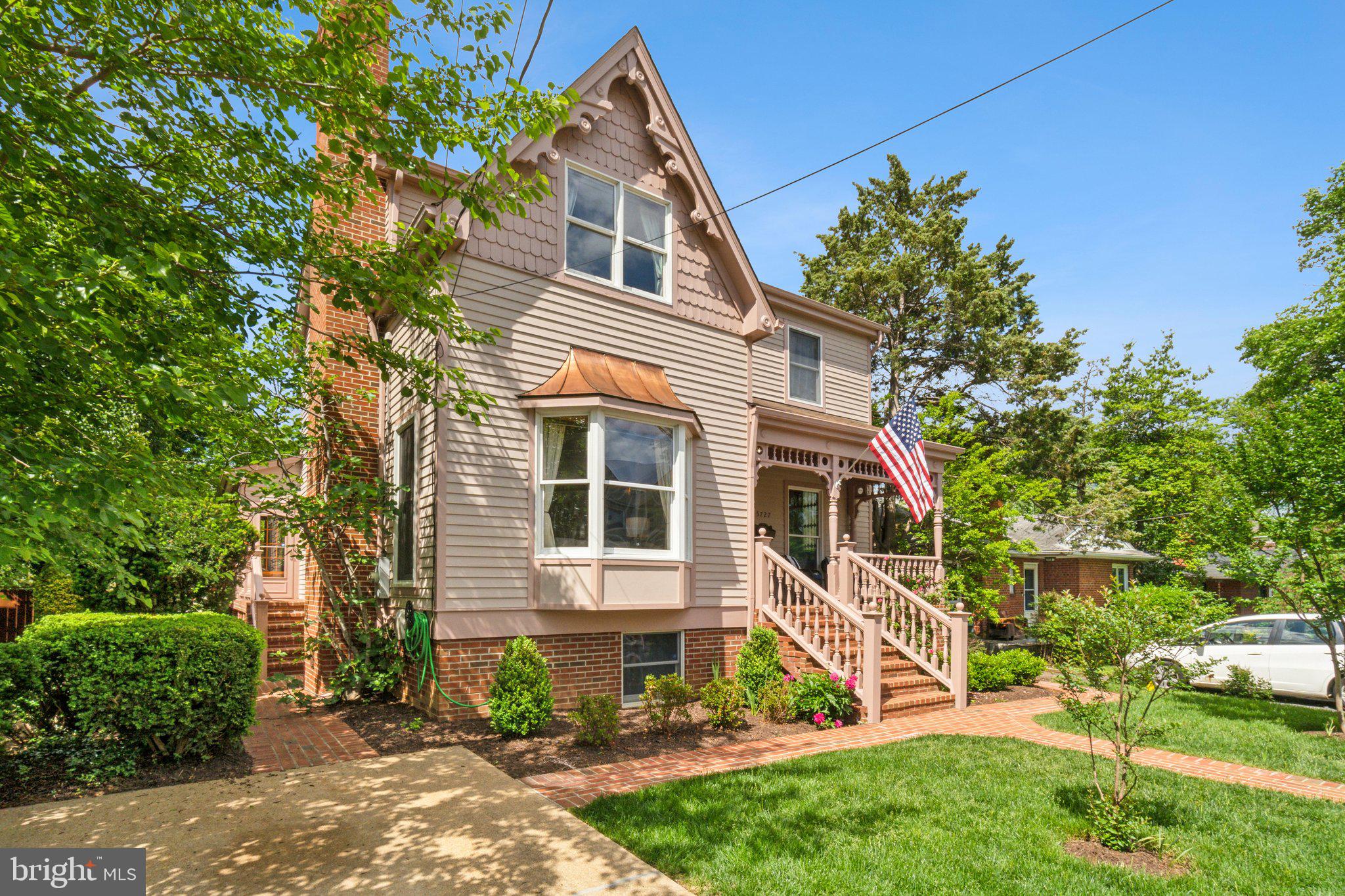 GLENCARLYN - Residential