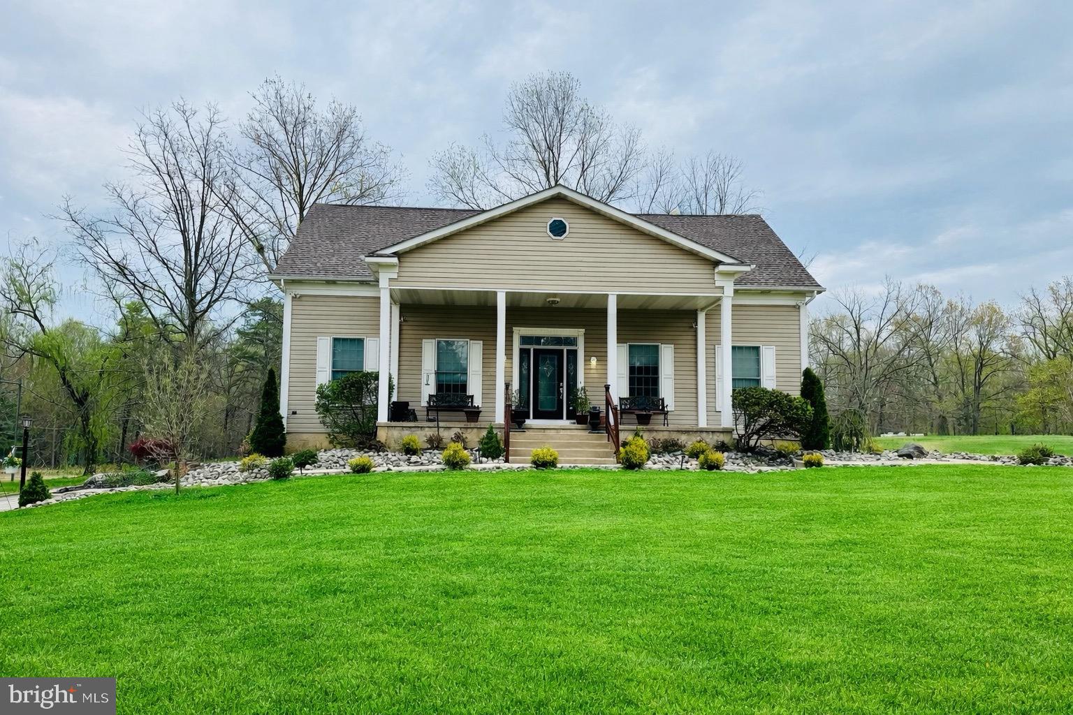 1336 HERBERT BOULEVARD