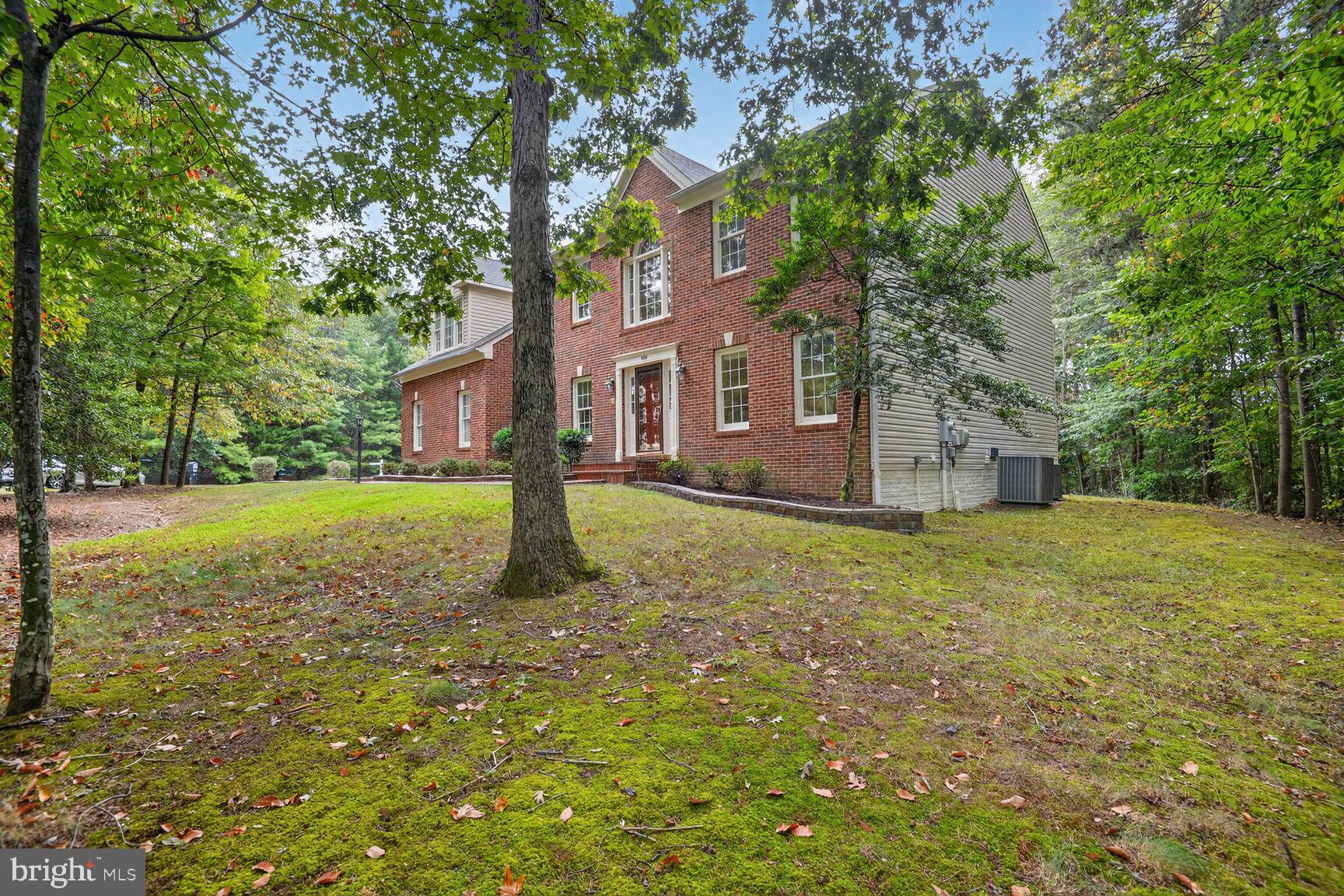 BARRINGTON OAKS - Residential