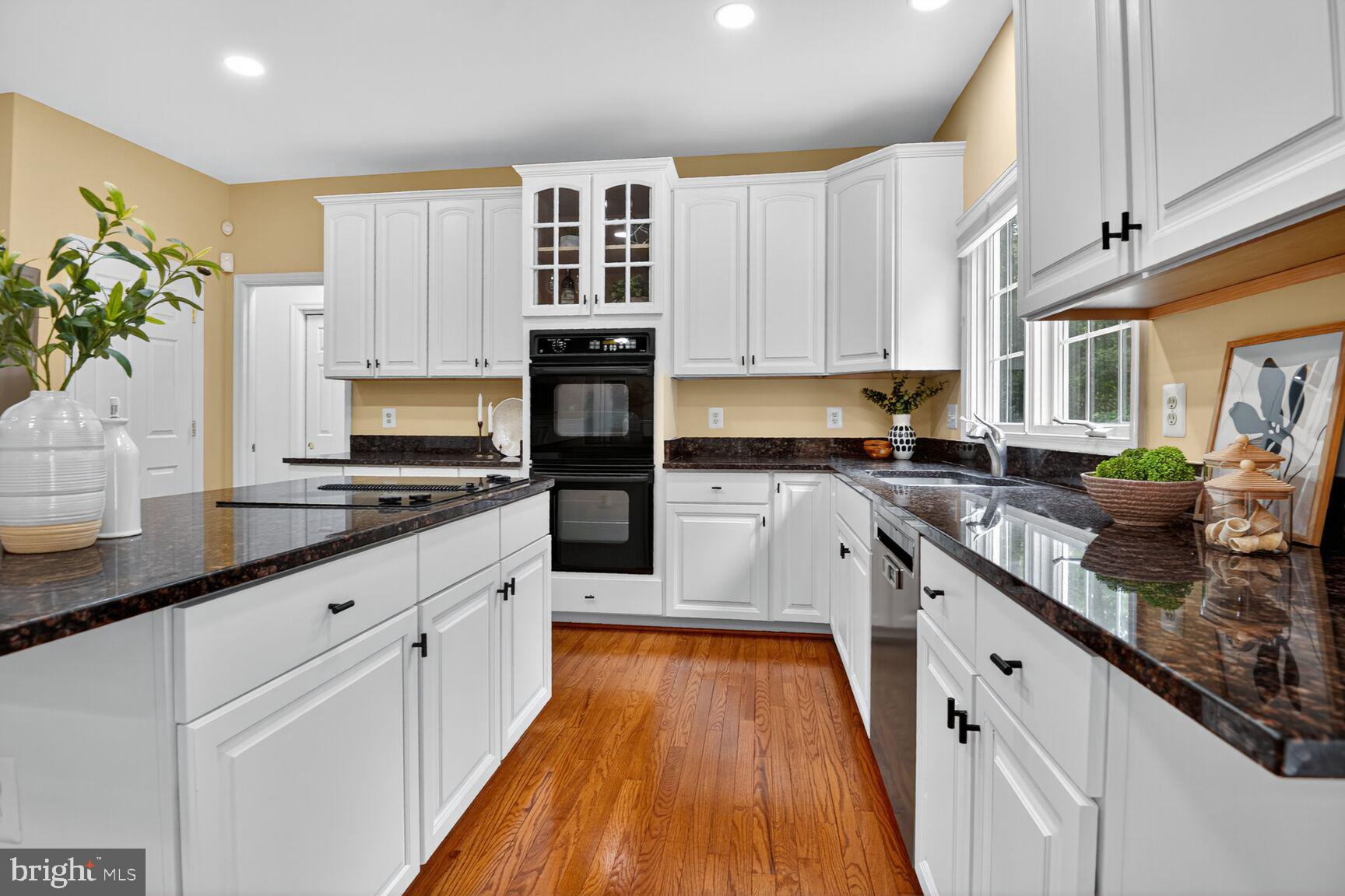 BARRINGTON OAKS - Residential