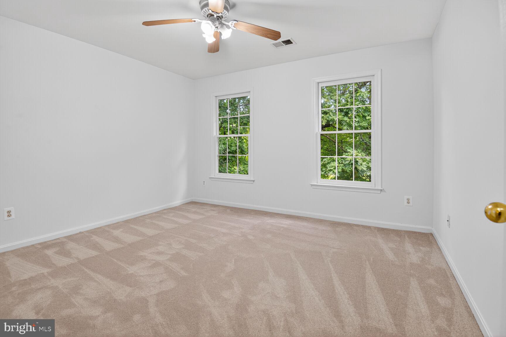 BARRINGTON OAKS - Residential