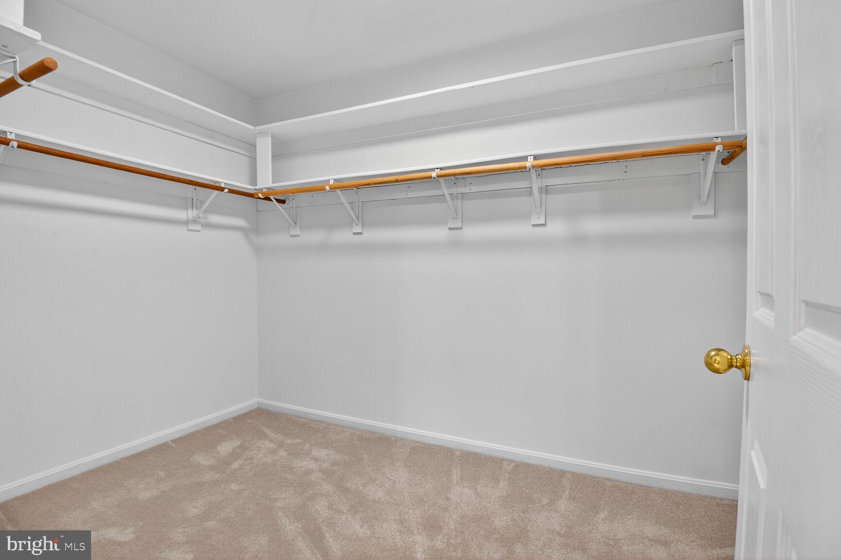 BARRINGTON OAKS - Residential