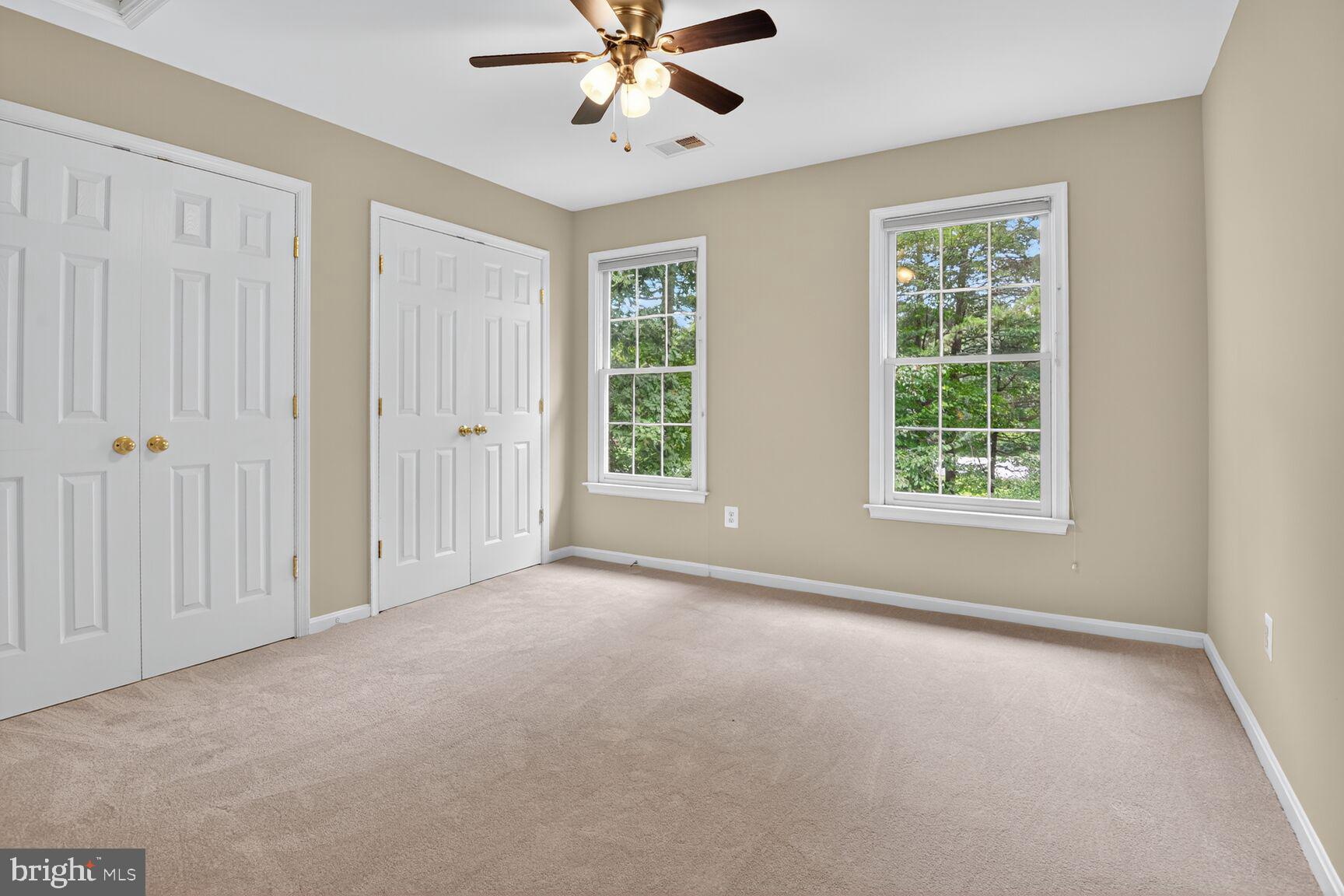 BARRINGTON OAKS - Residential