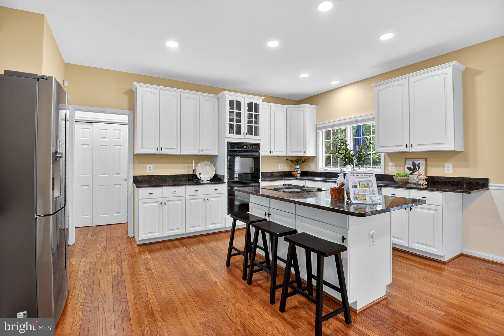 BARRINGTON OAKS - Residential