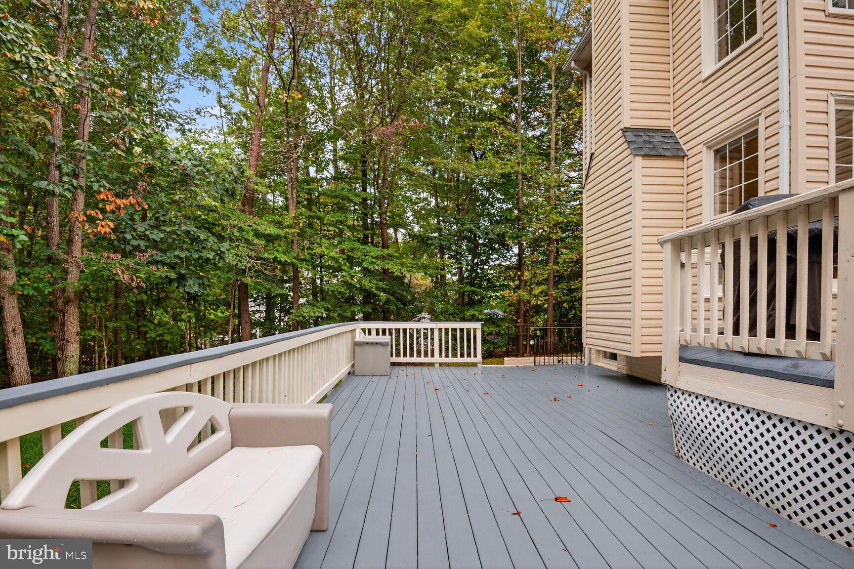 BARRINGTON OAKS - Residential