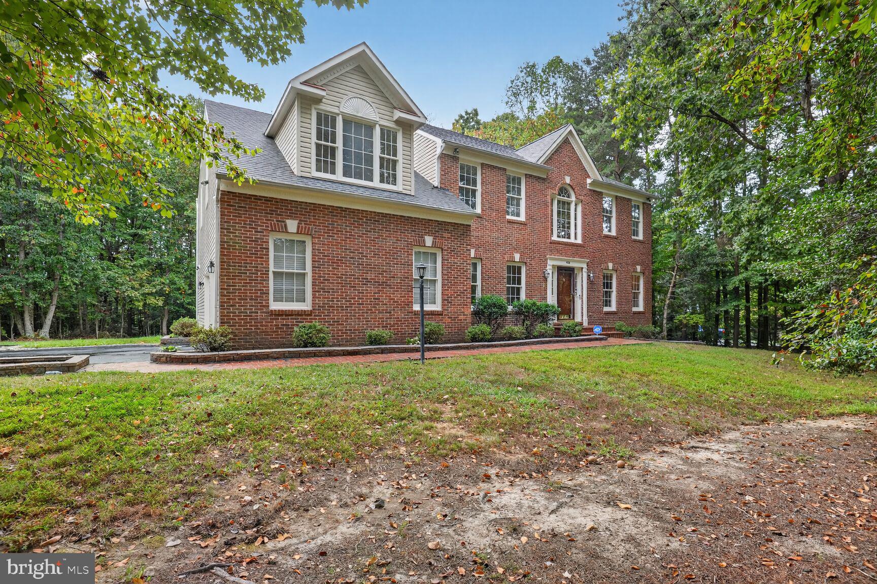 BARRINGTON OAKS - Residential