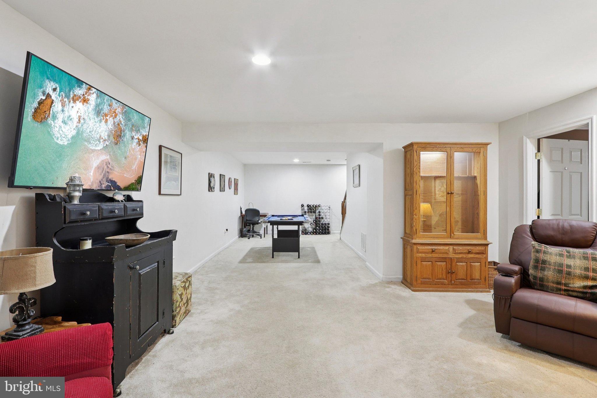 NEW TOWN MEADOWS - Residential