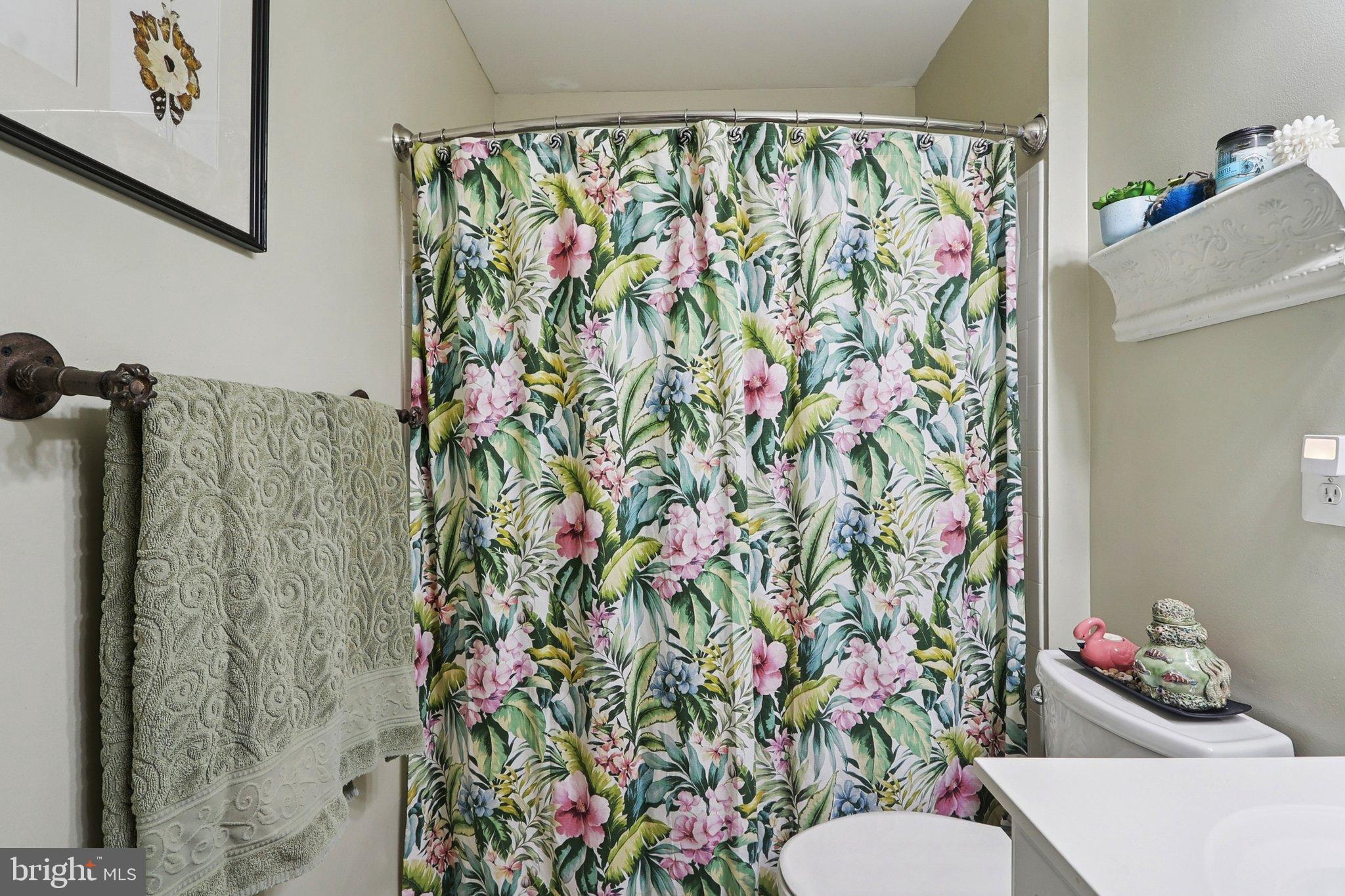 NEW TOWN MEADOWS - Residential