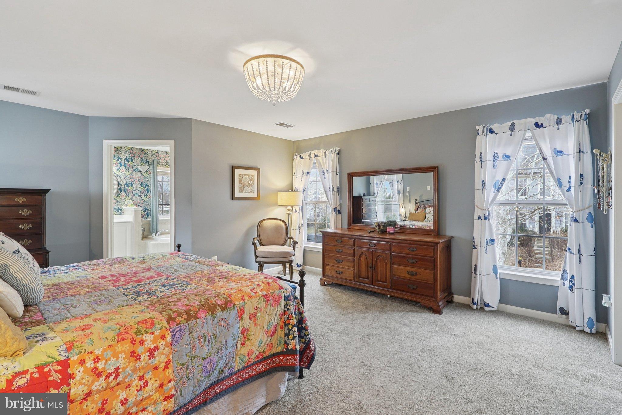 NEW TOWN MEADOWS - Residential