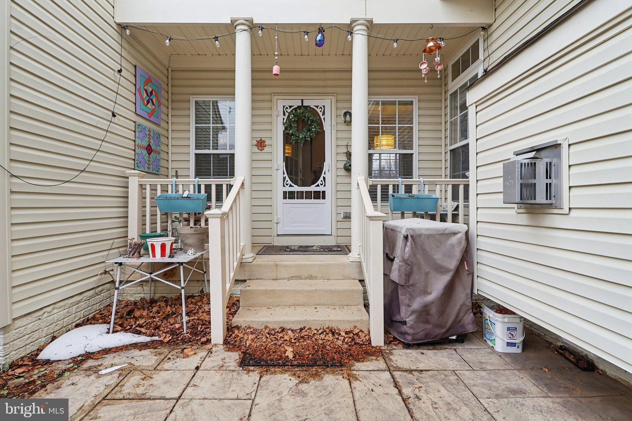 NEW TOWN MEADOWS - Residential