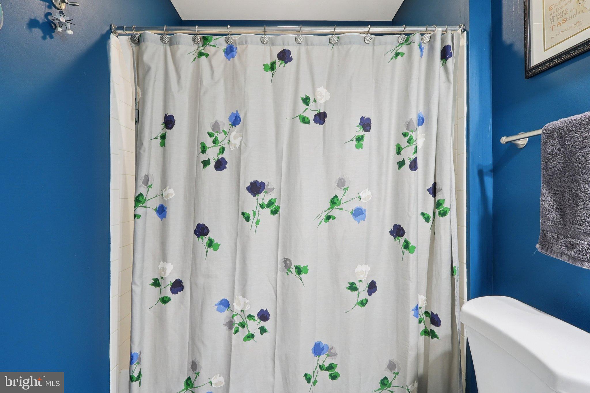 NEW TOWN MEADOWS - Residential